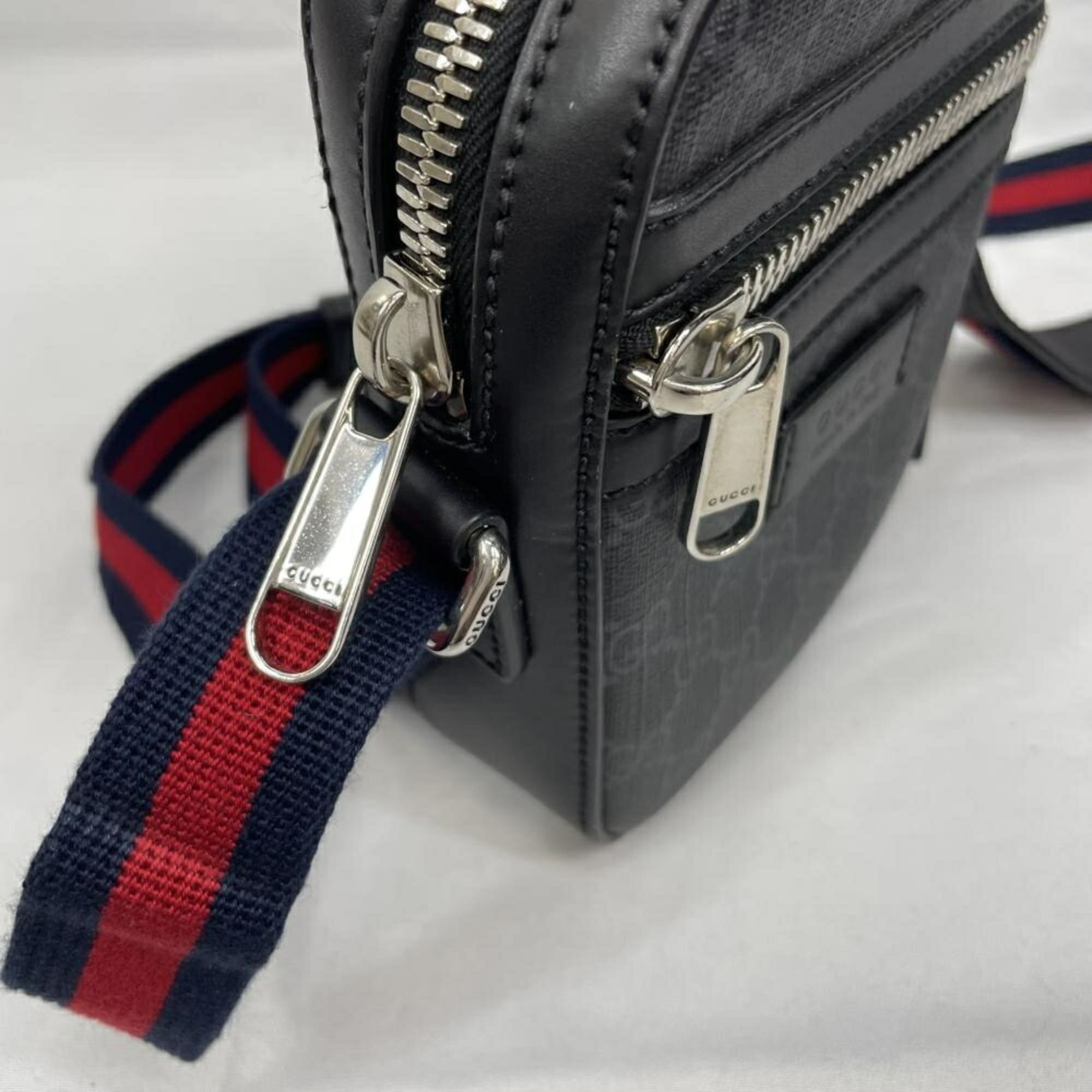 Gucci Blue Gg Supreme Shoulder Bag (Pre-Owned)