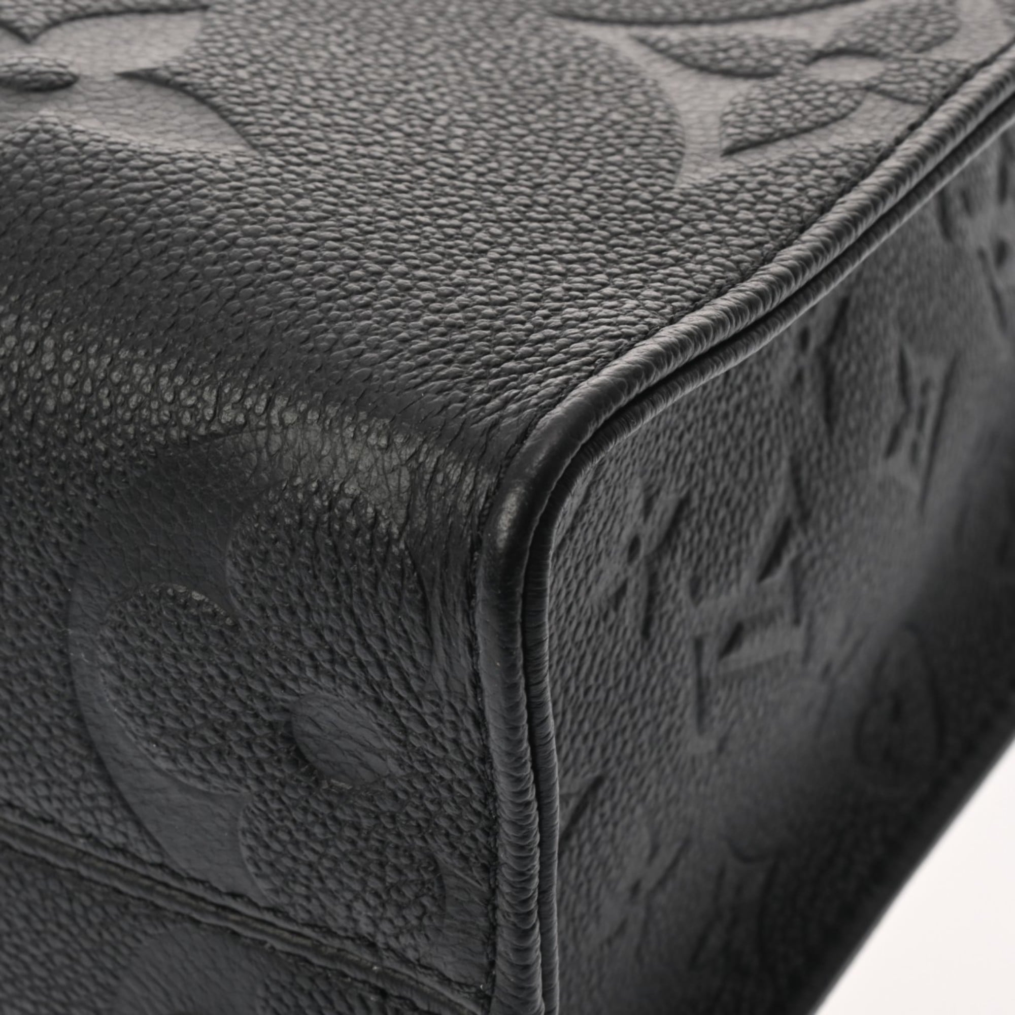 Louis Vuitton Noir Leather Handbag