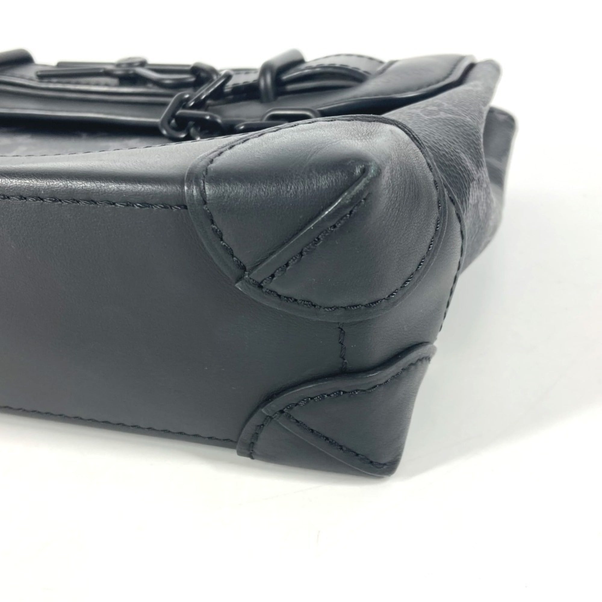 Louis Vuitton Black Monogram Eclipse Monogram Eclipse Handbag Shoulder Bag