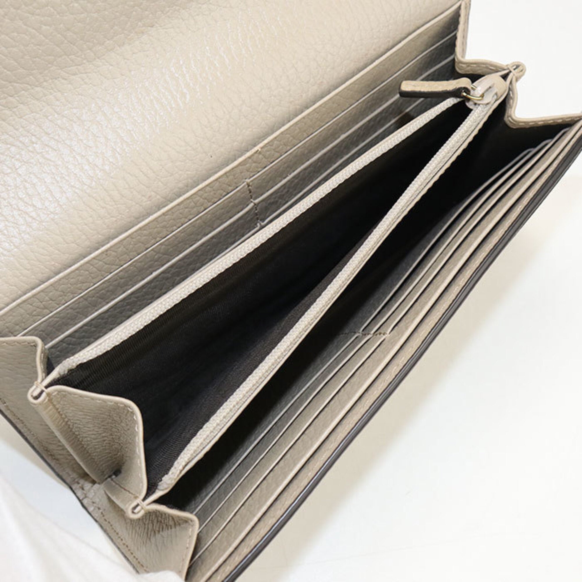 Gucci Beige Gg Supreme Long Wallet (Bi-Fold) (Pre-Owned)