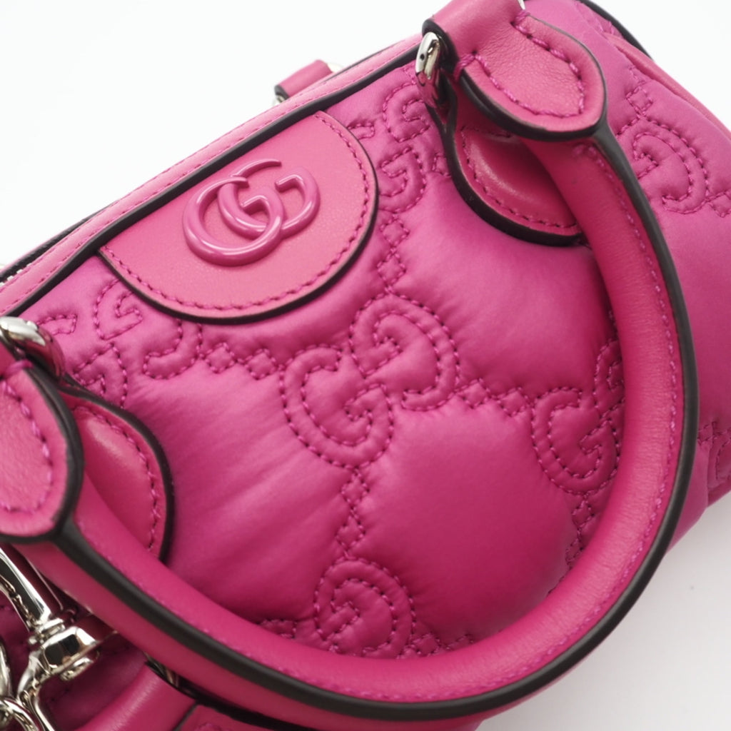 Gucci Pink Nylon Handbag (Pre-Owned)