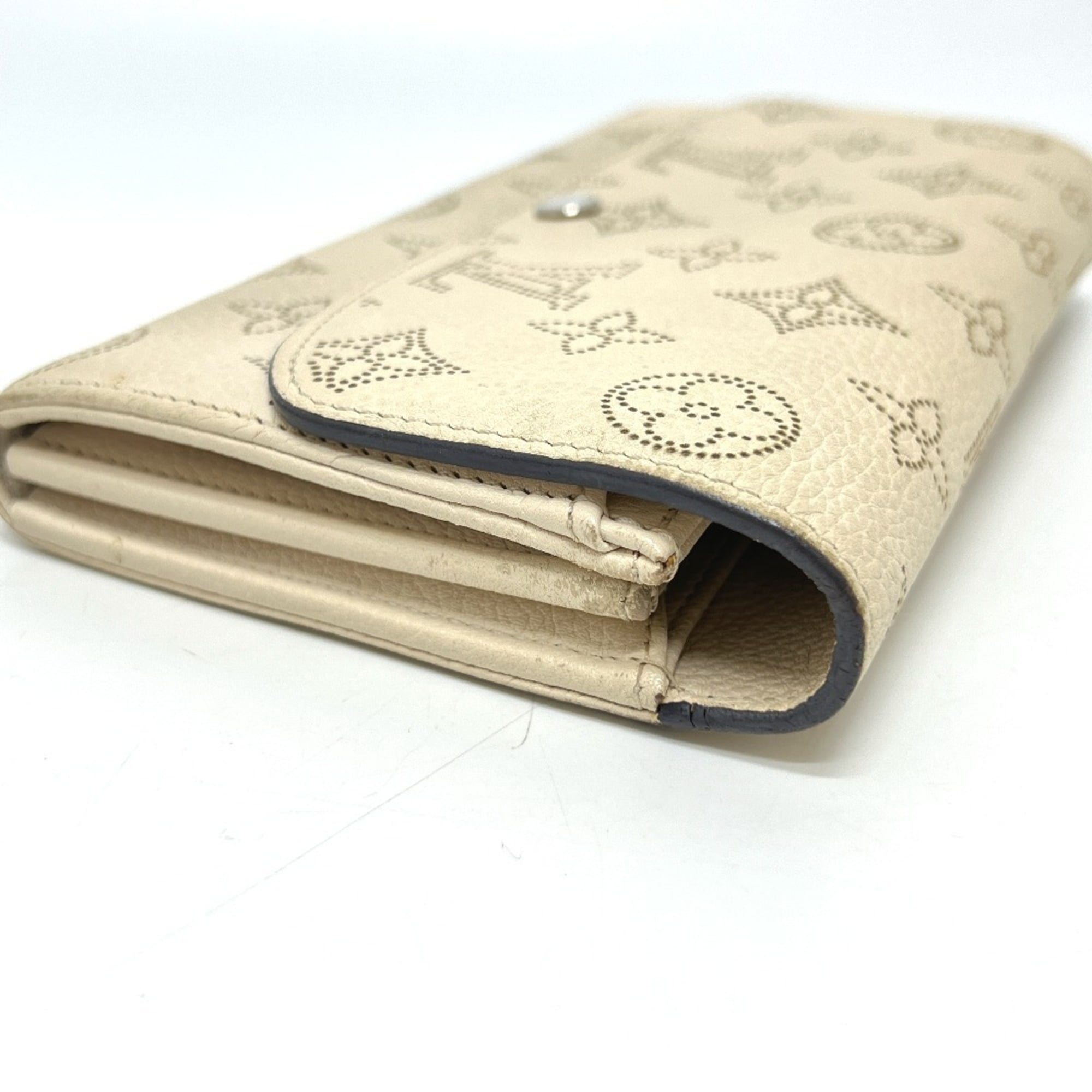 Louis Vuitton White Leather Long Wallet