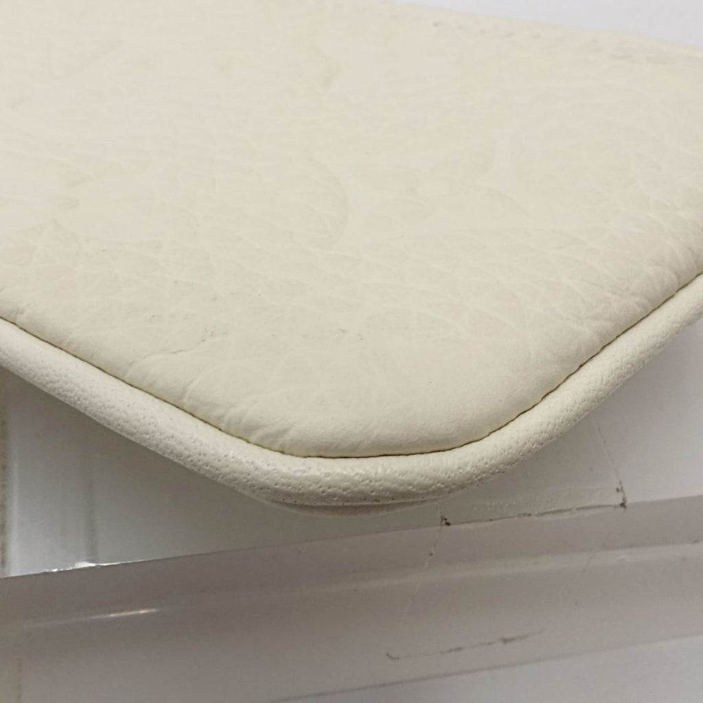 Louis Vuitton White Leather Coin Purse/Coin Case