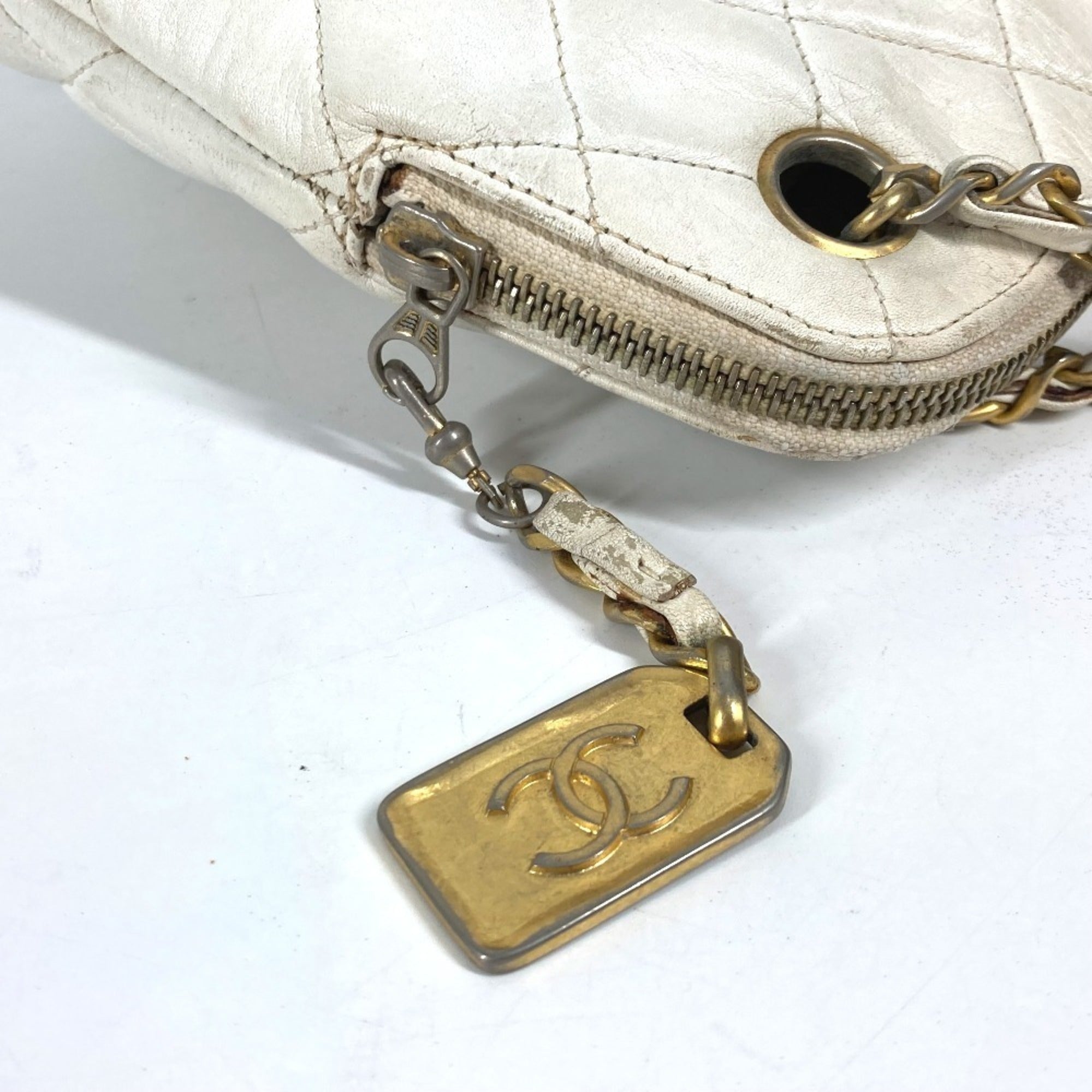Chanel White Leather Shoulder Bag