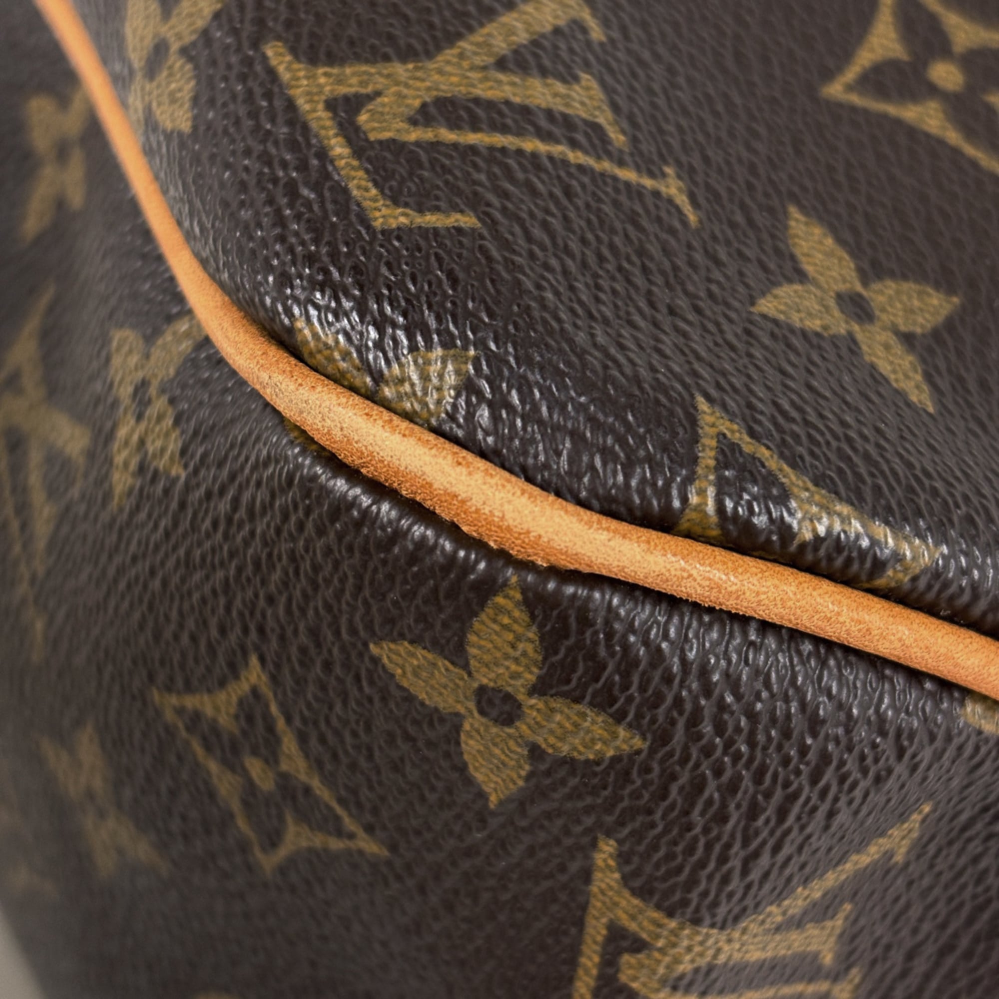 Louis Vuitton Brown Monogram Monogram Shoulder Bag