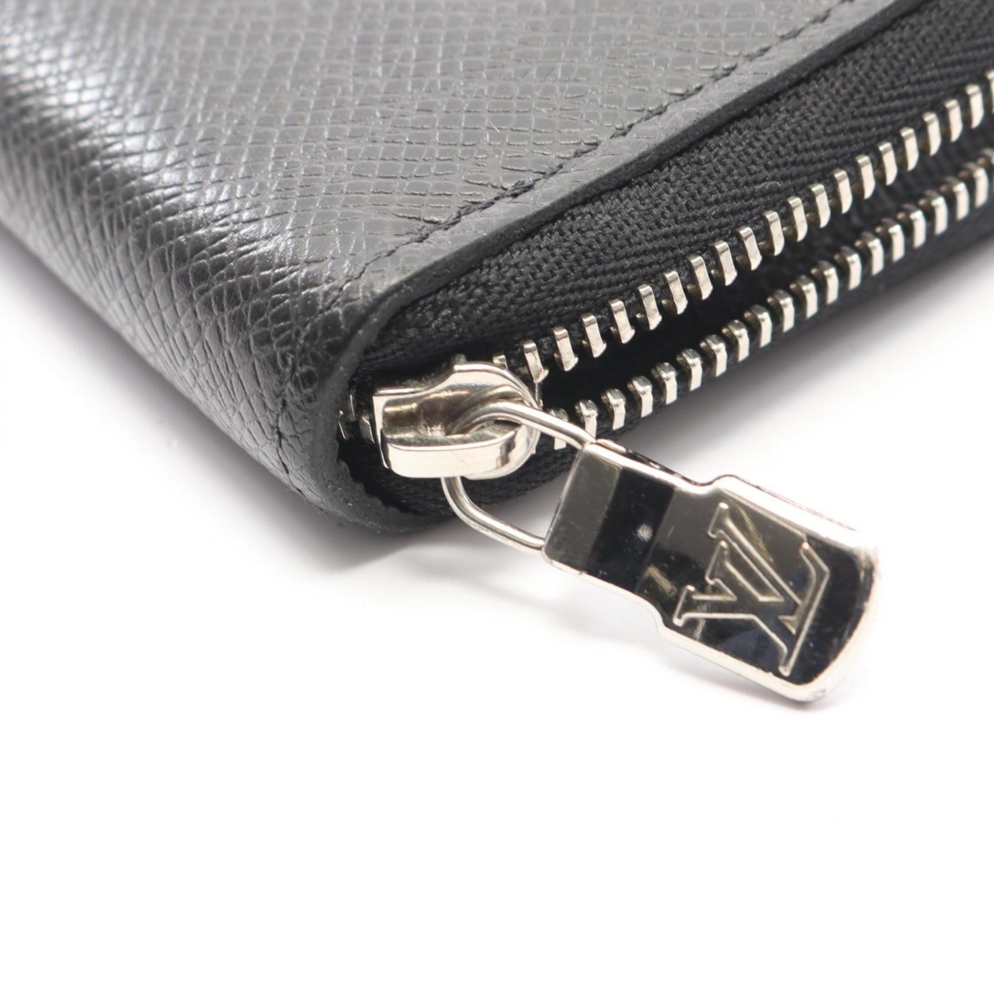 Louis Vuitton Black Taiga Leather Coin Purse/Coin Case