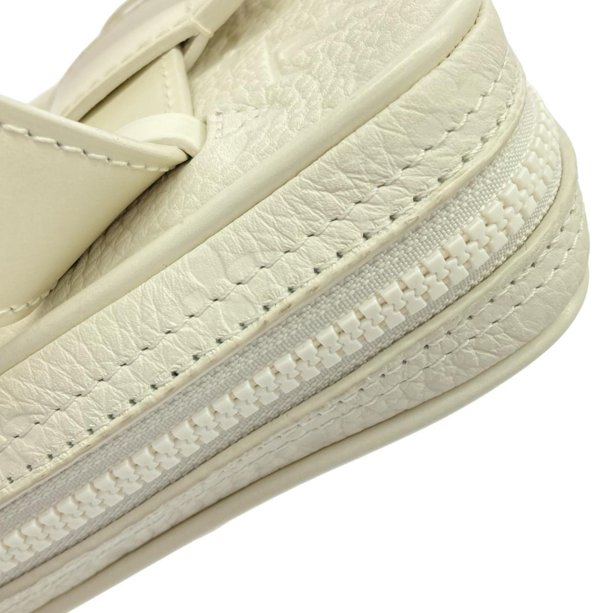 Louis Vuitton White Leather Shoulder Bag