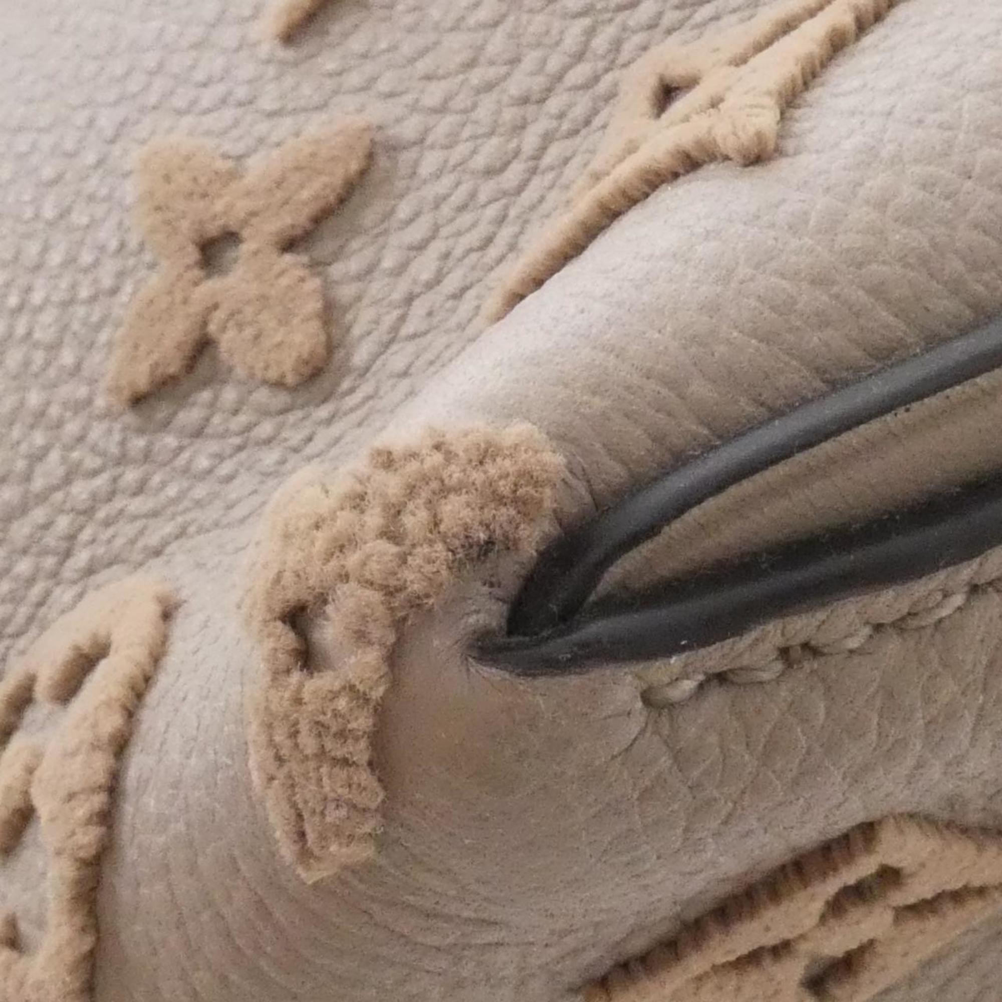 Louis Vuitton Galle Handbag