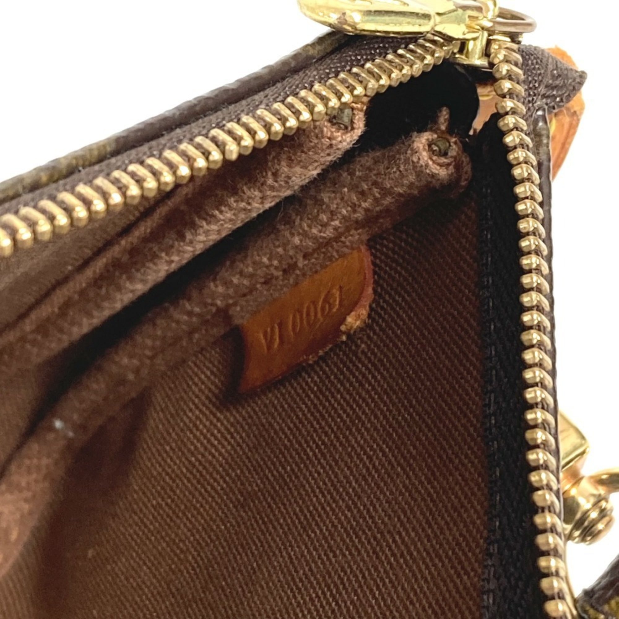 Louis Vuitton Brown Monogram Monogram Pochette Pouch Shoulder Bag