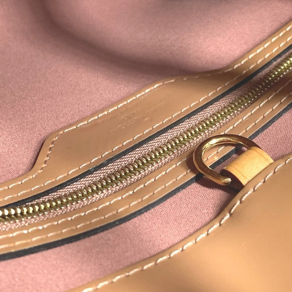 Louis Vuitton Monogram Vernis Beige Rose Velours Monogram Vernis Handbag Tote Bag
