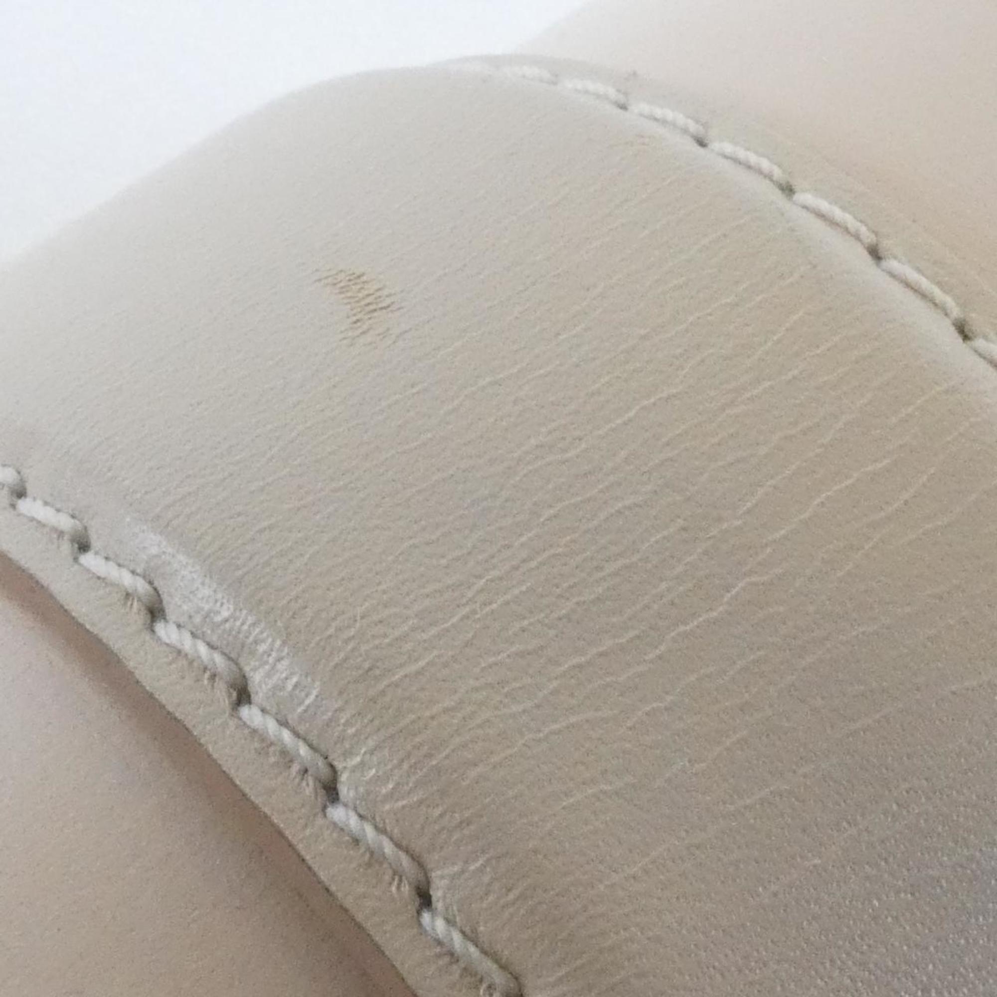 Louis Vuitton Cream Leather Handbag