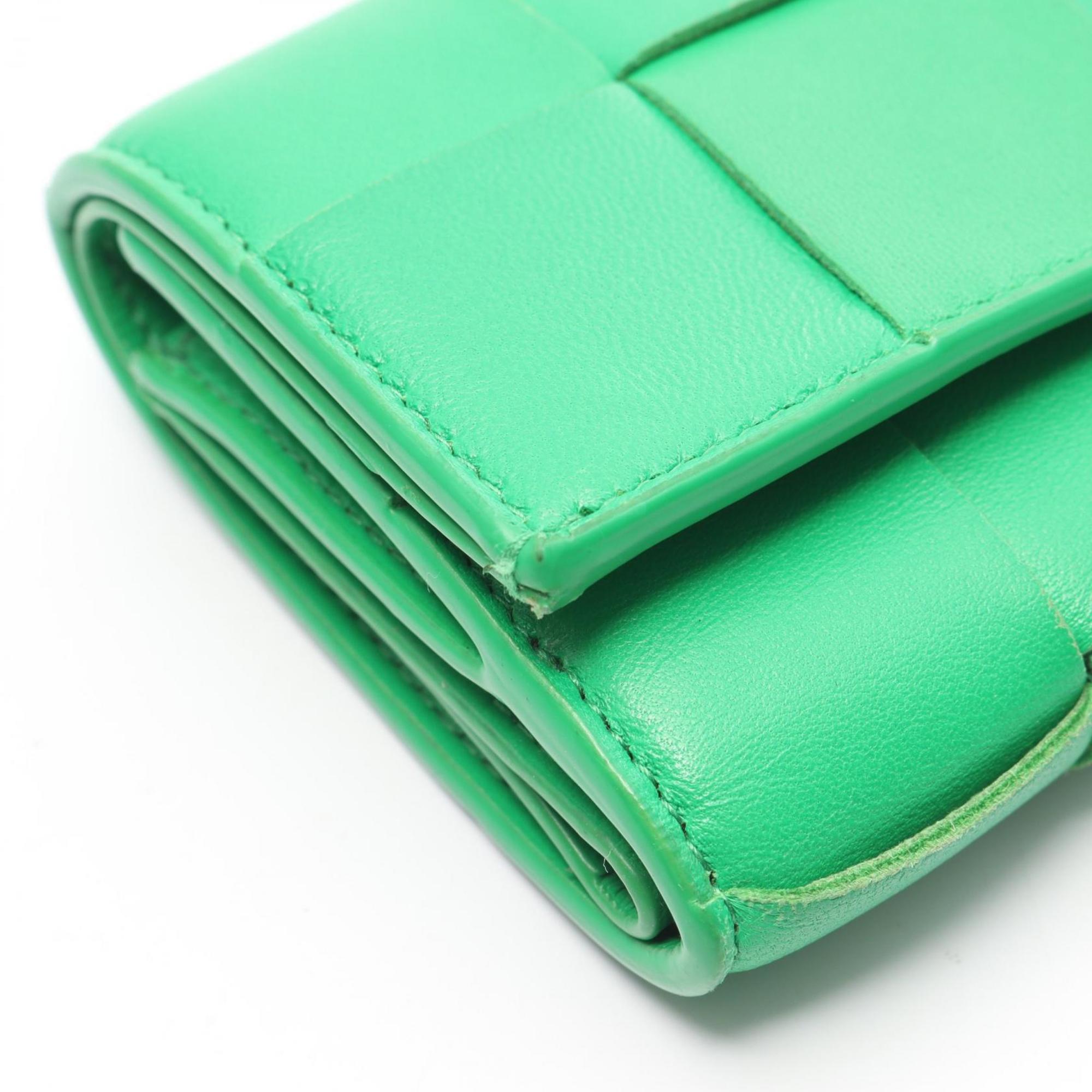 Bottega Veneta Green Leather Wallet (Tri-Fold)