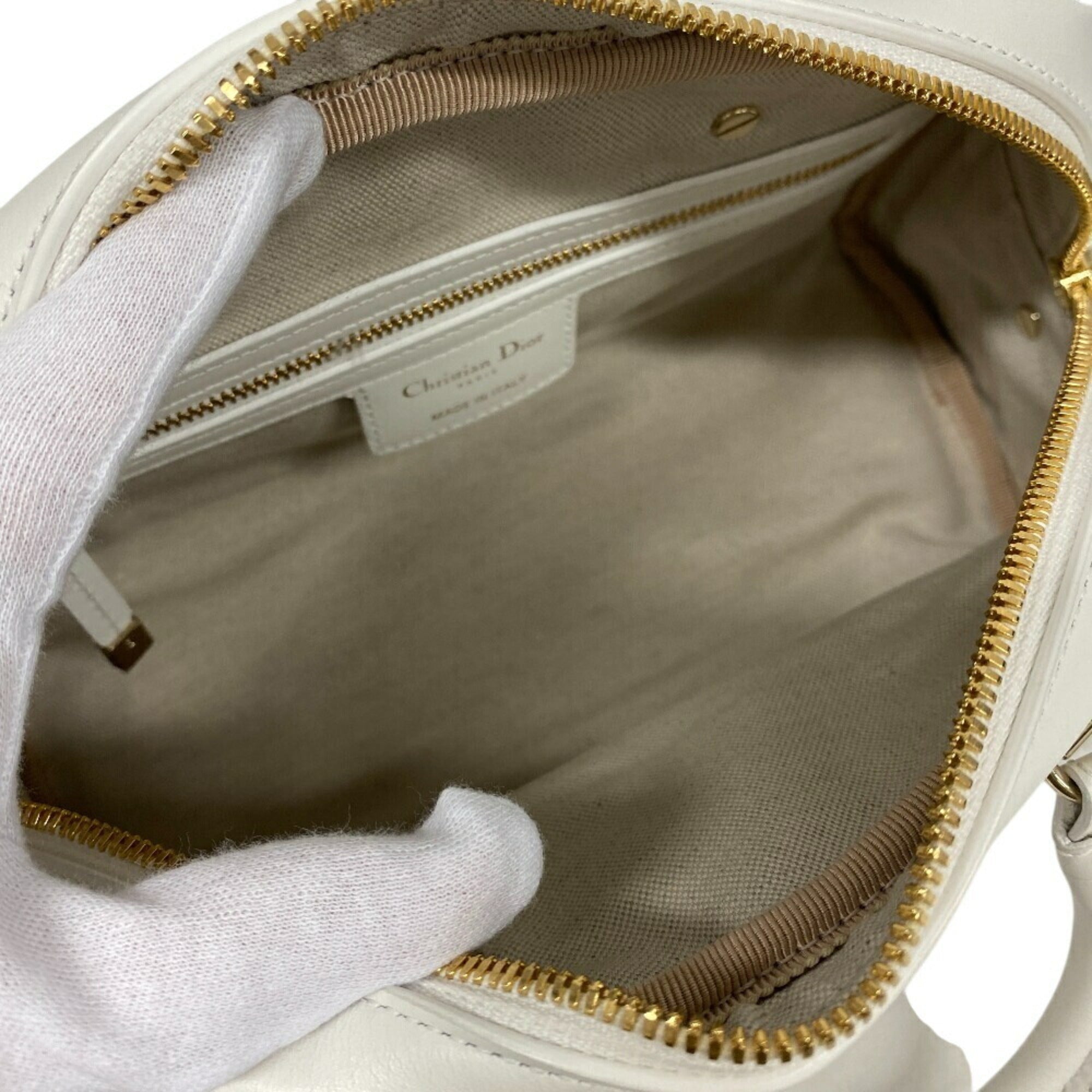 Christian Dior Navy White Leather Handbag (Pre-Owned)