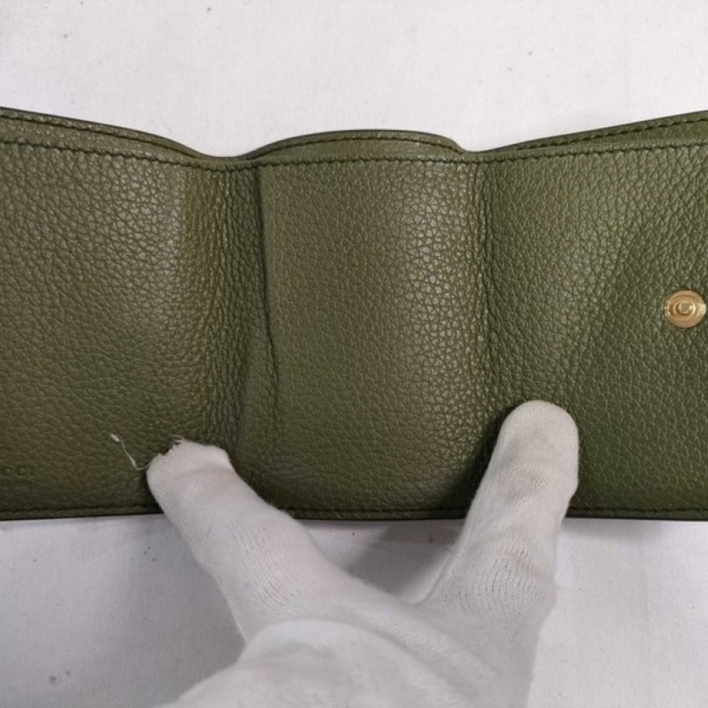 Gucci Green Leather Wallet (Tri-Fold) (Pre-Owned)
