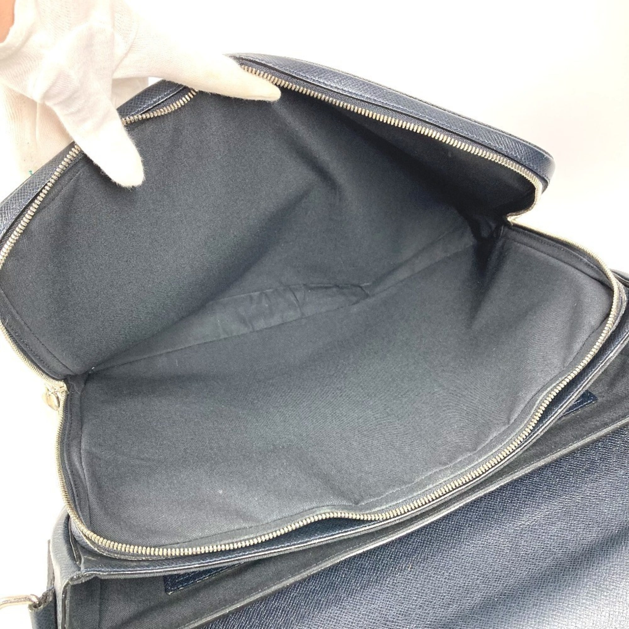 Louis Vuitton Boreal Navy Taiga Leather Handbag Shoulder Bag