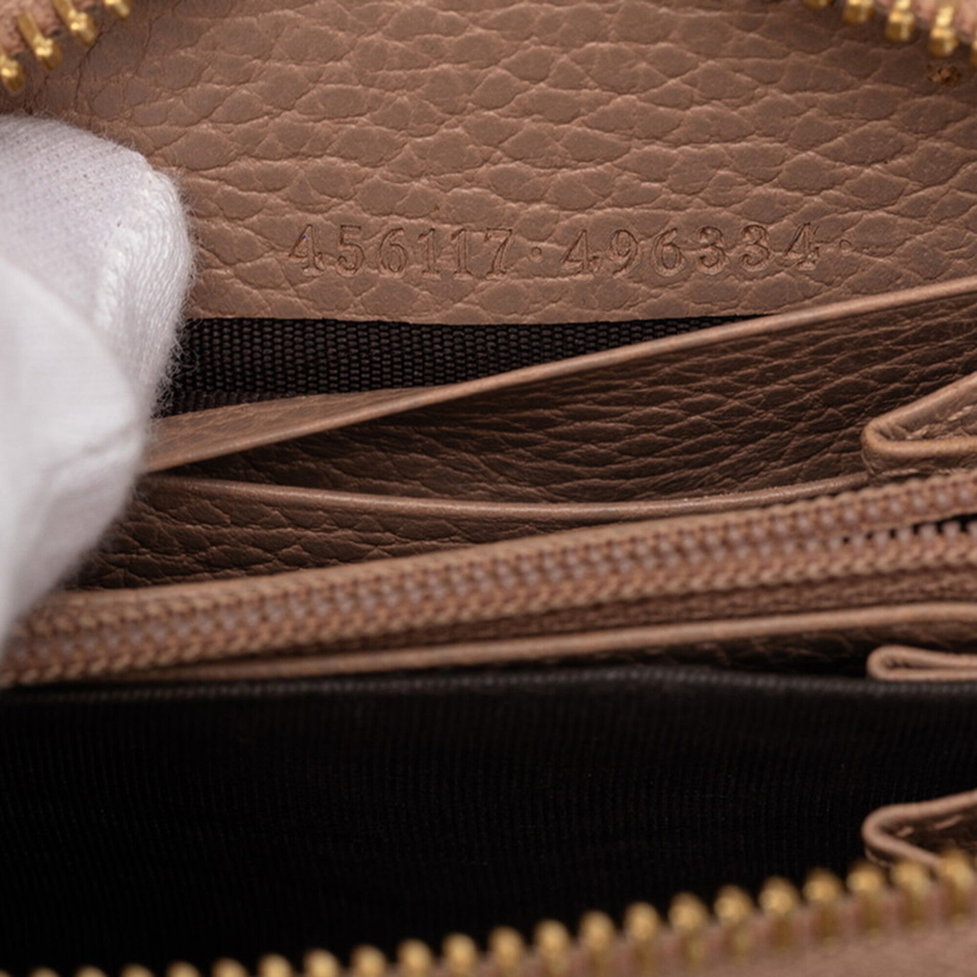 Gucci Pink Beige Leather Long Wallet (Bi-Fold) (Pre-Owned)