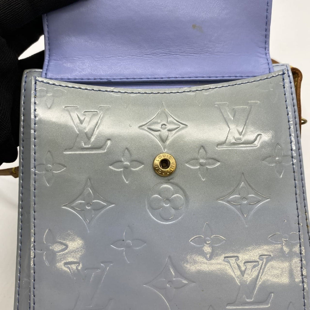 Louis Vuitton Blue Monogram Vernis Pochette Shoulder Bag