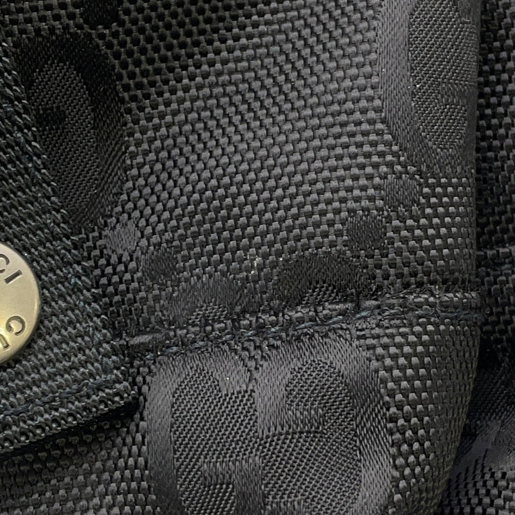 Gucci Black Nylon Leather Handbag Sling Bag (Pre-Owned)