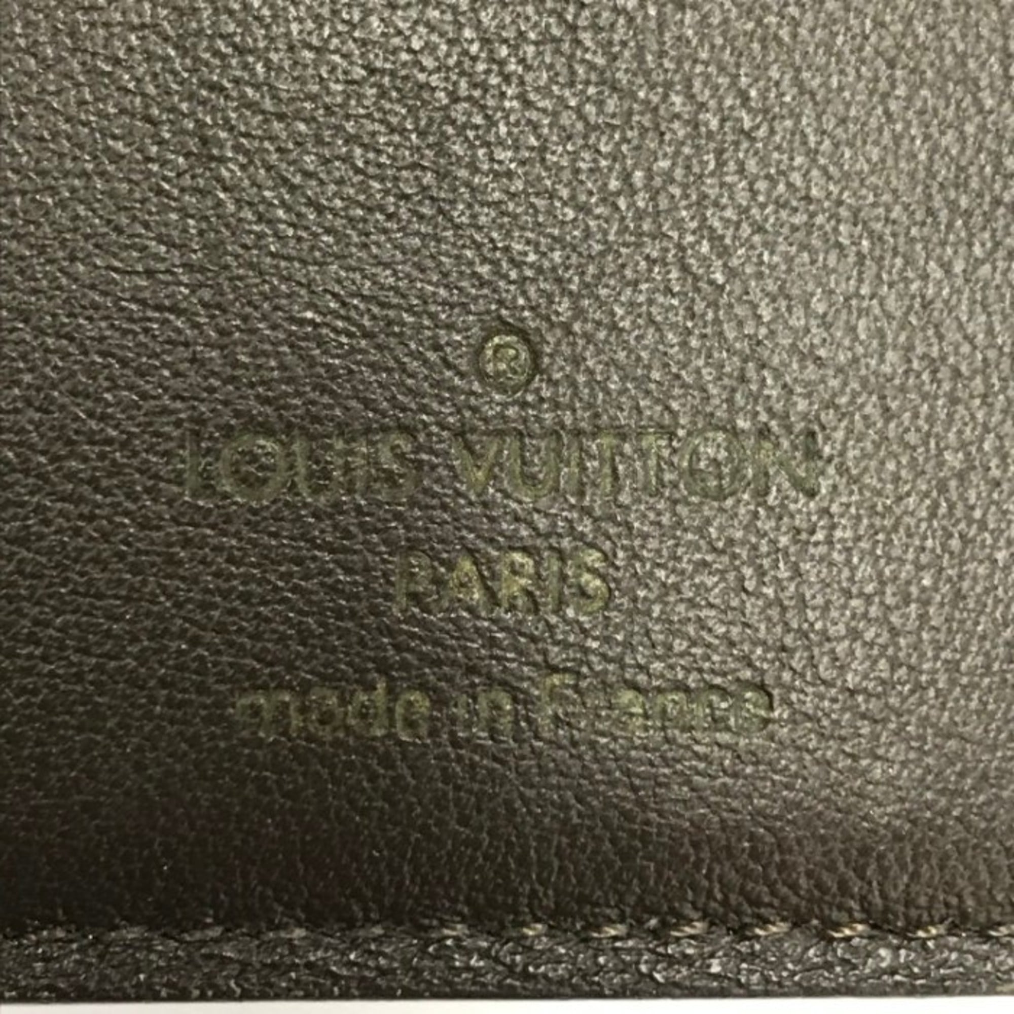 Louis Vuitton Beige Leather Wallet (Tri-Fold)