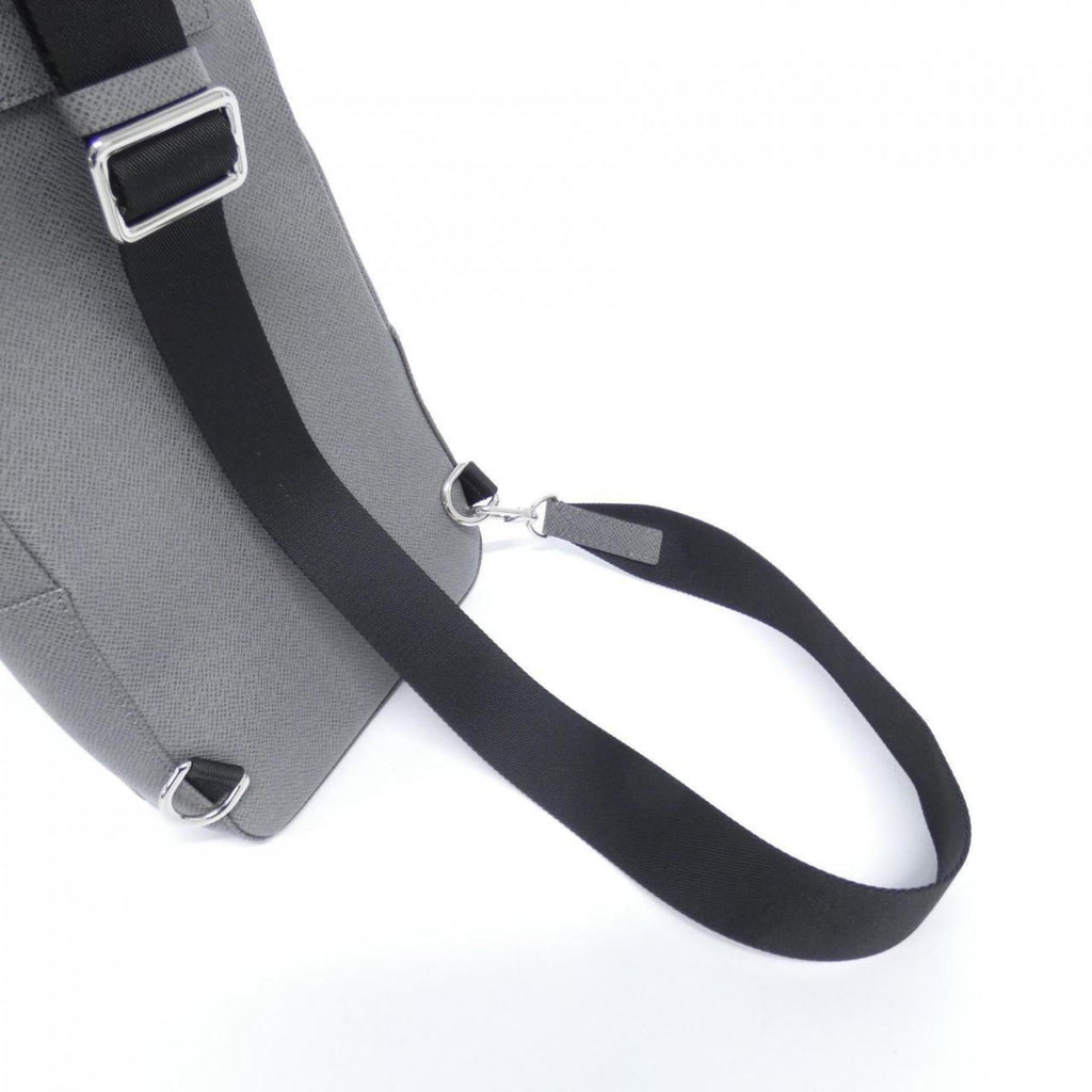 Louis Vuitton Gris Leather Shoulder Bag