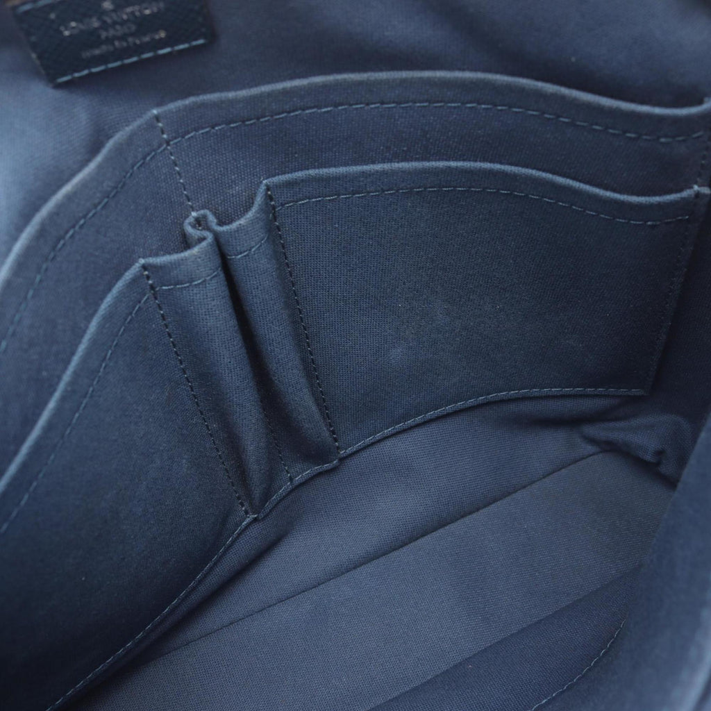 Louis Vuitton Navy Taiga Leather Leather Handbag Shoulder Bag