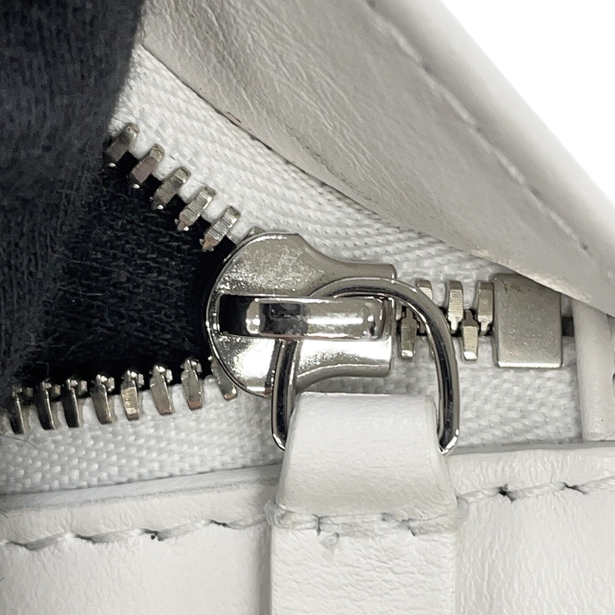 Balenciaga White Leather Handbag Sling