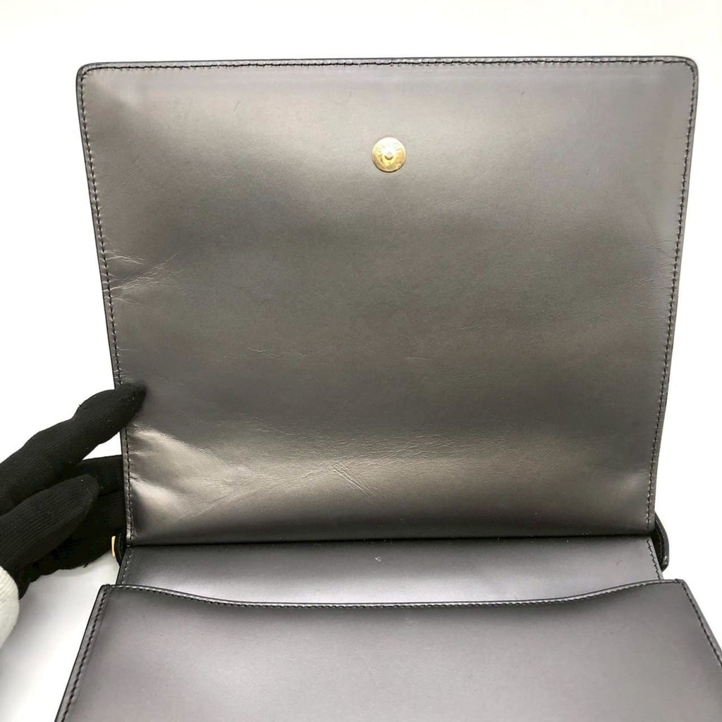 Gucci Gray Leather Shoulder Bag (Pre-Owned)