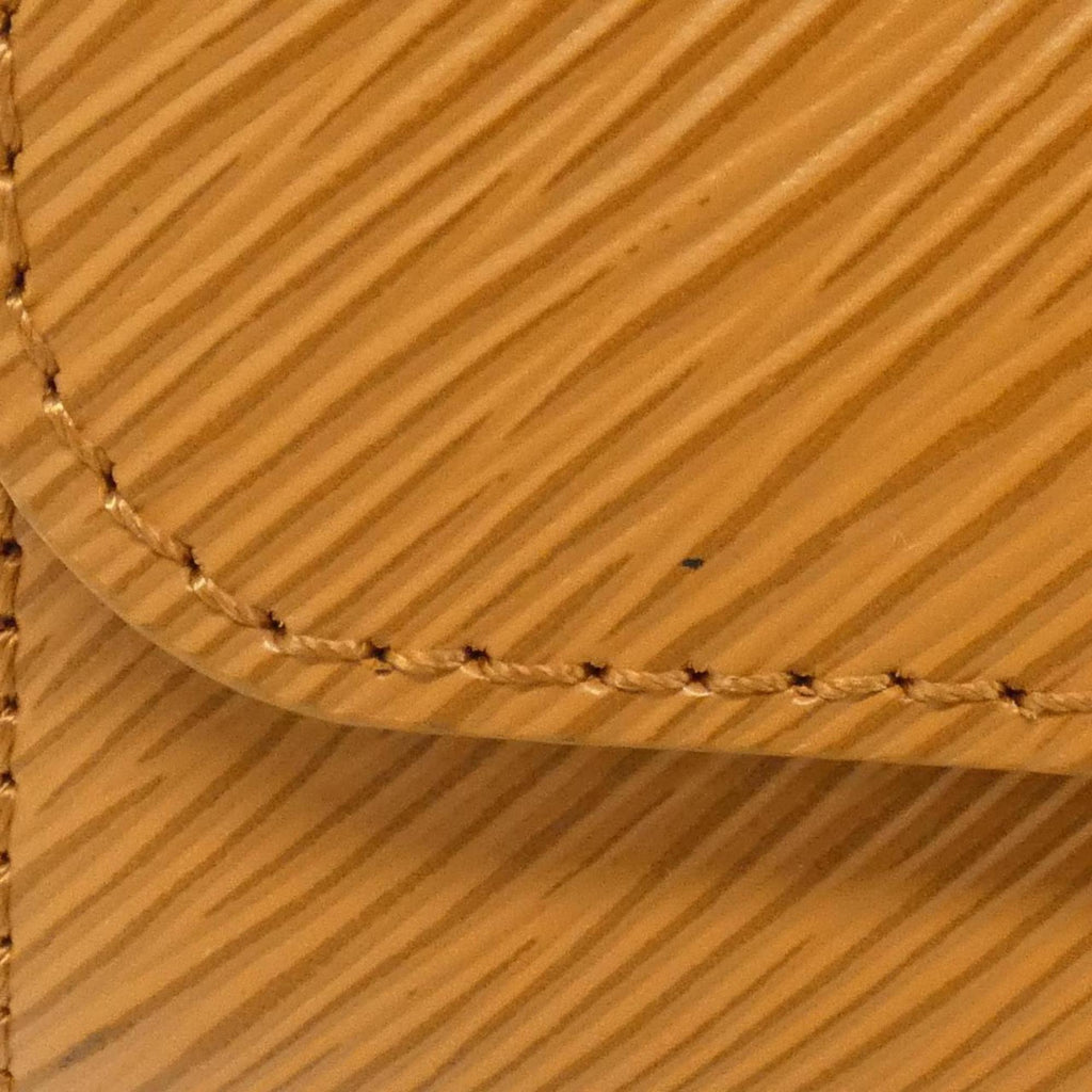 Louis Vuitton Caramel Epi Leather Shoulder Bag