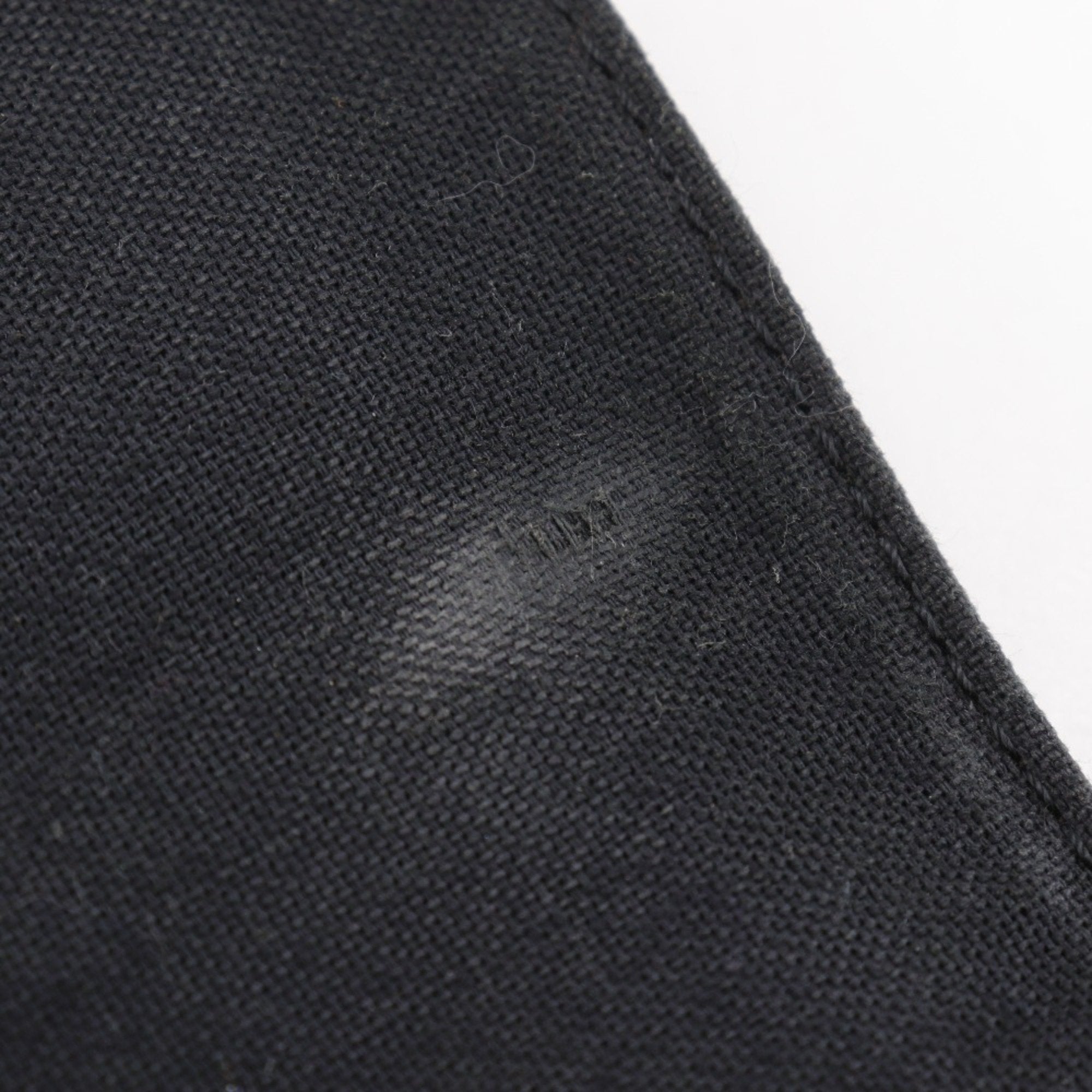 Louis Vuitton Black Noir Taiga Leather Shoulder Bag