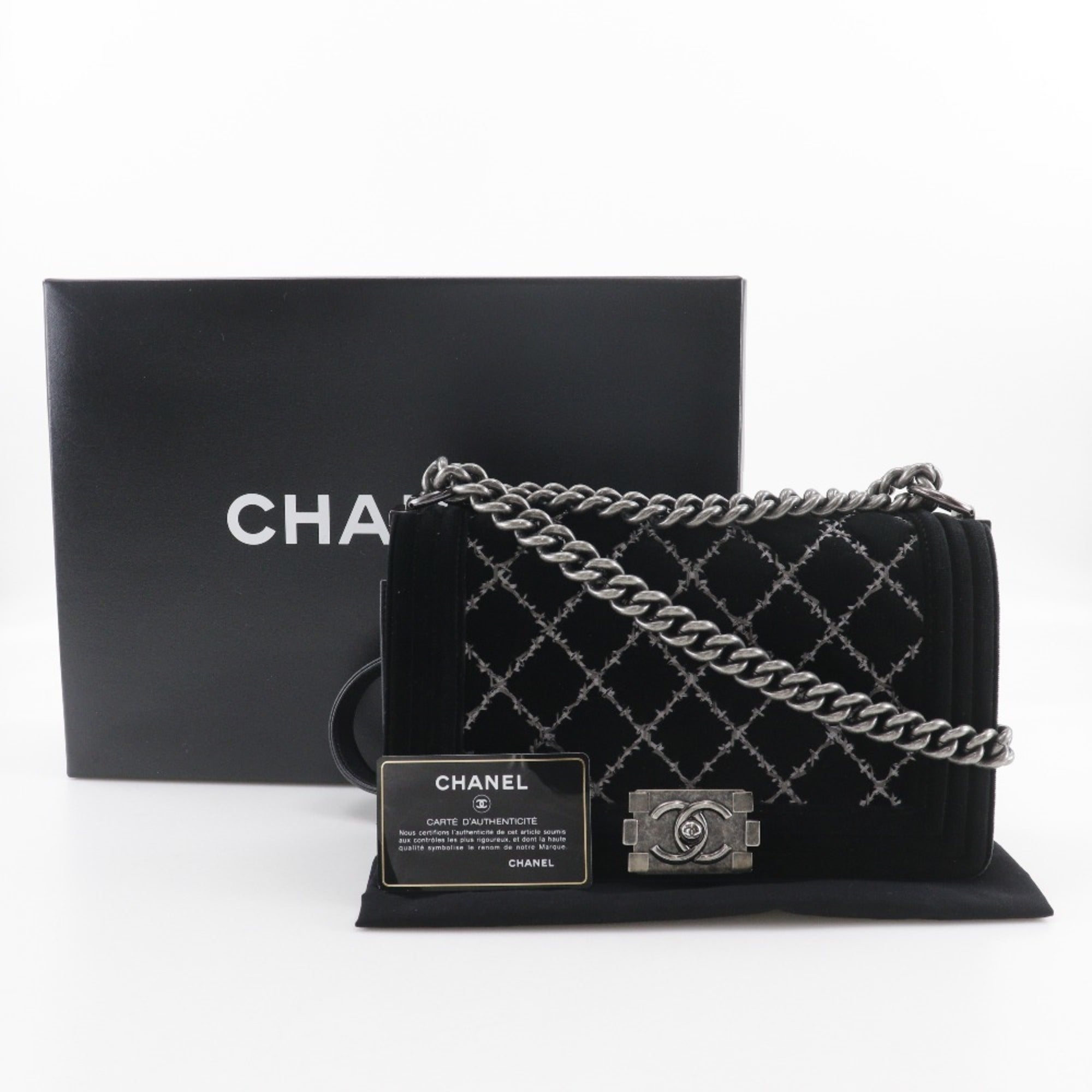 Chanel Black Leather Leather Shoulder Bag