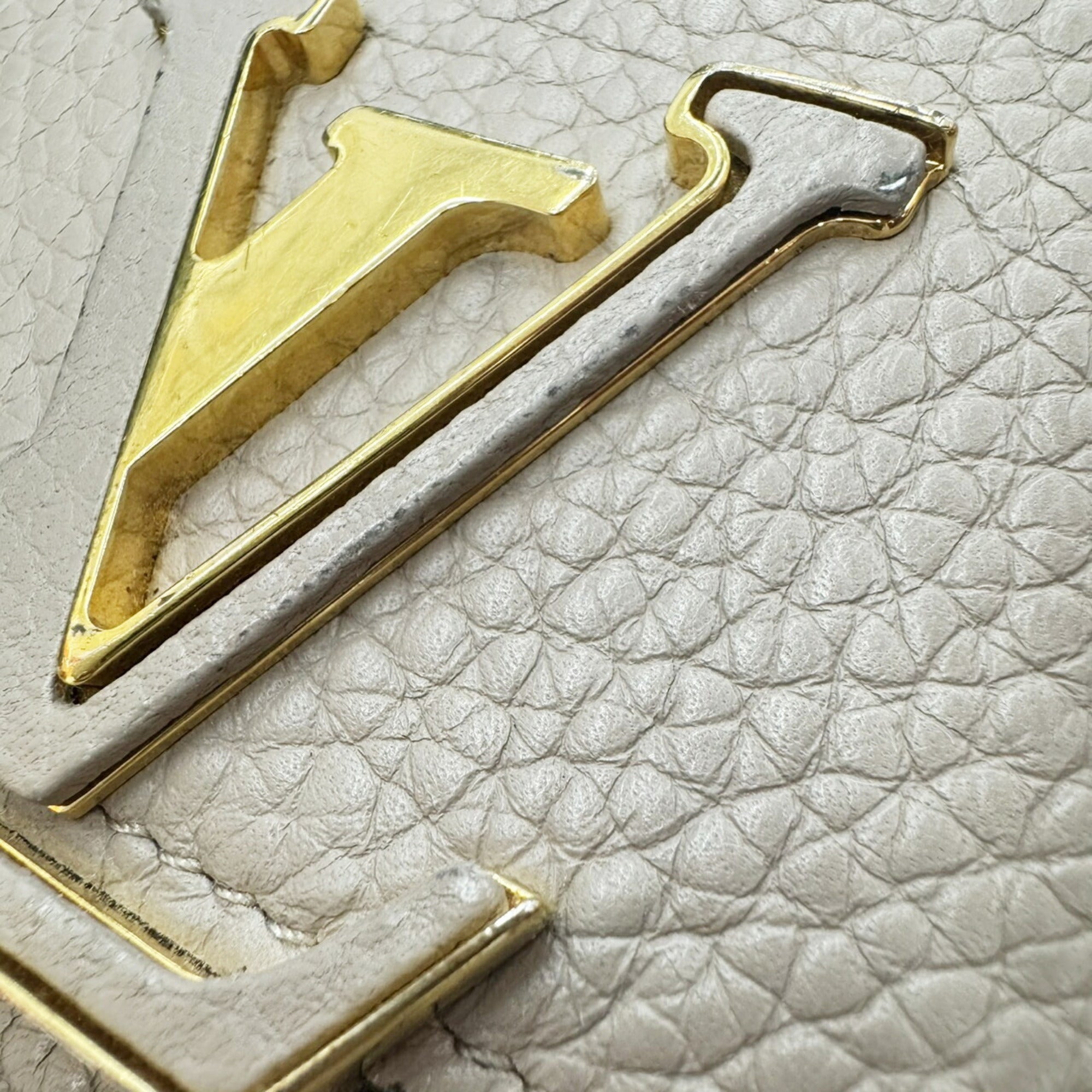 Louis Vuitton Beige Grayish Leather Long Wallet