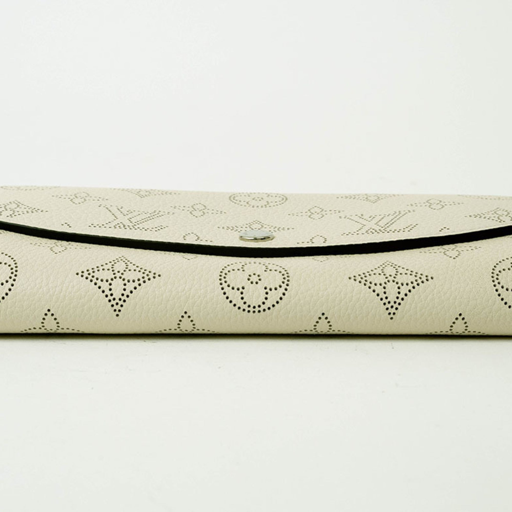Louis Vuitton Cream Lv Off White Leather Long Wallet