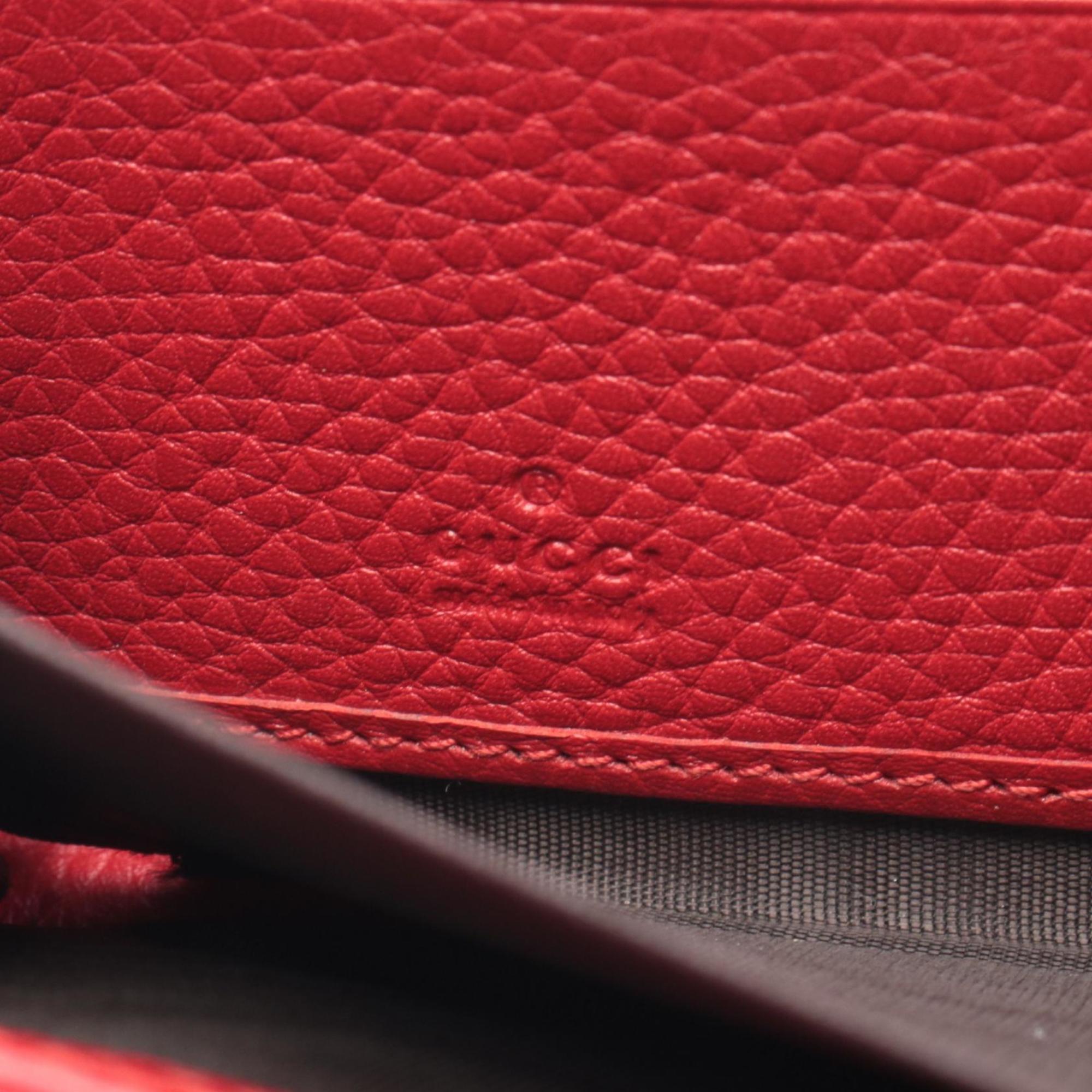Gucci Red Color Leather Long Wallet (Bi-Fold) (Pre-Owned)