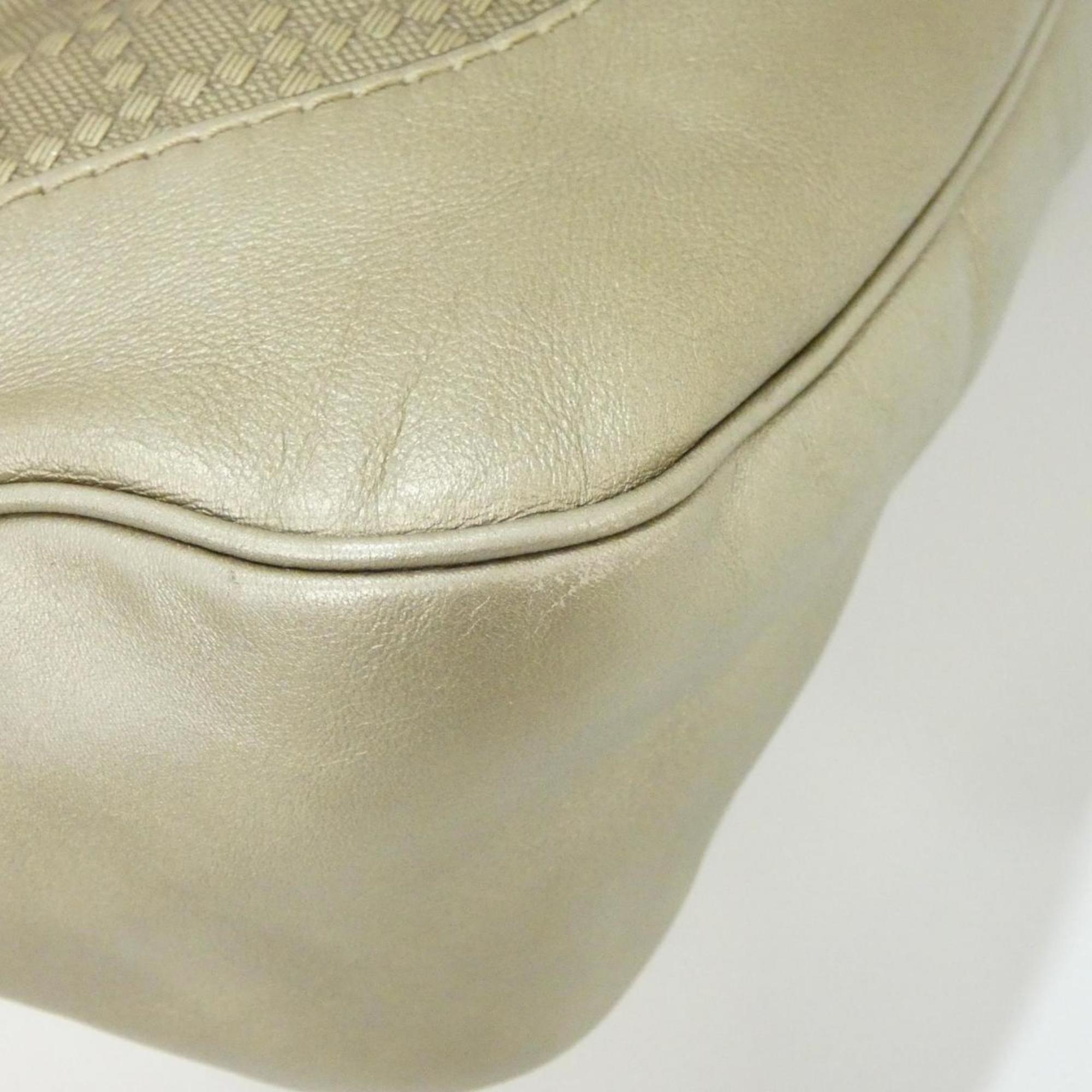 Gucci Champagne Leather Shoulder Bag (Pre-Owned)