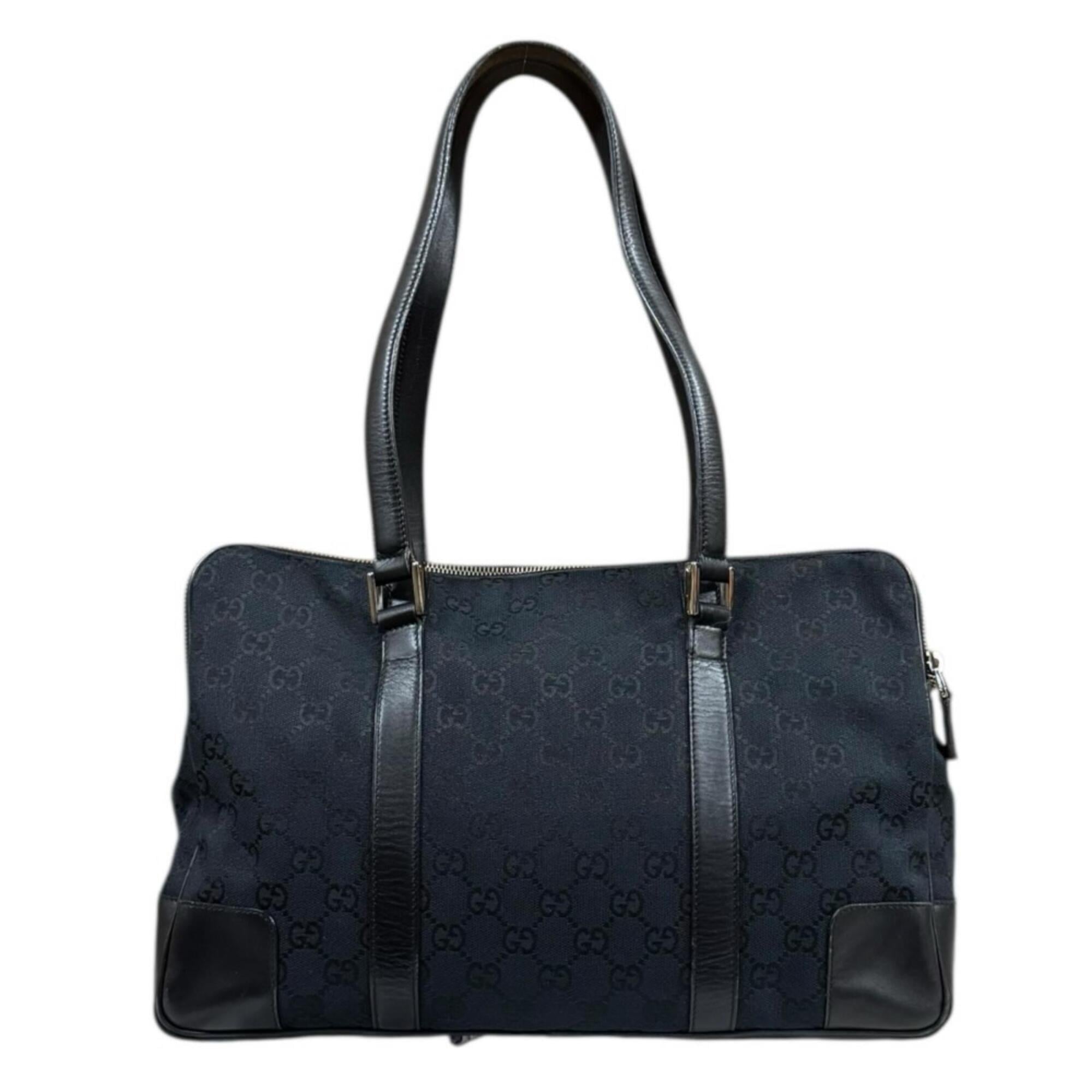 Gucci Gg Canvas Black Gg Canvas Shoulder Bag (Pre-Owned)