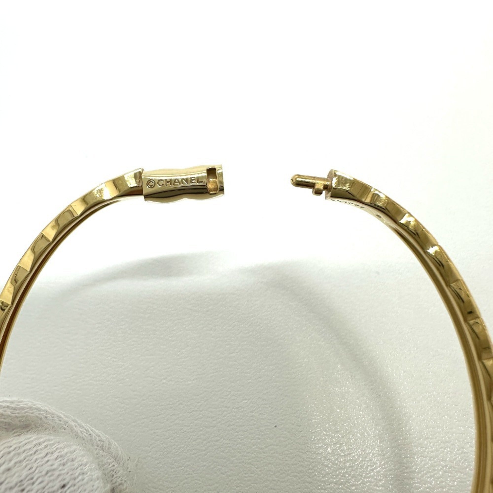 Chanel Coco Gold Yellow Gold (18K) Charm Bracelet