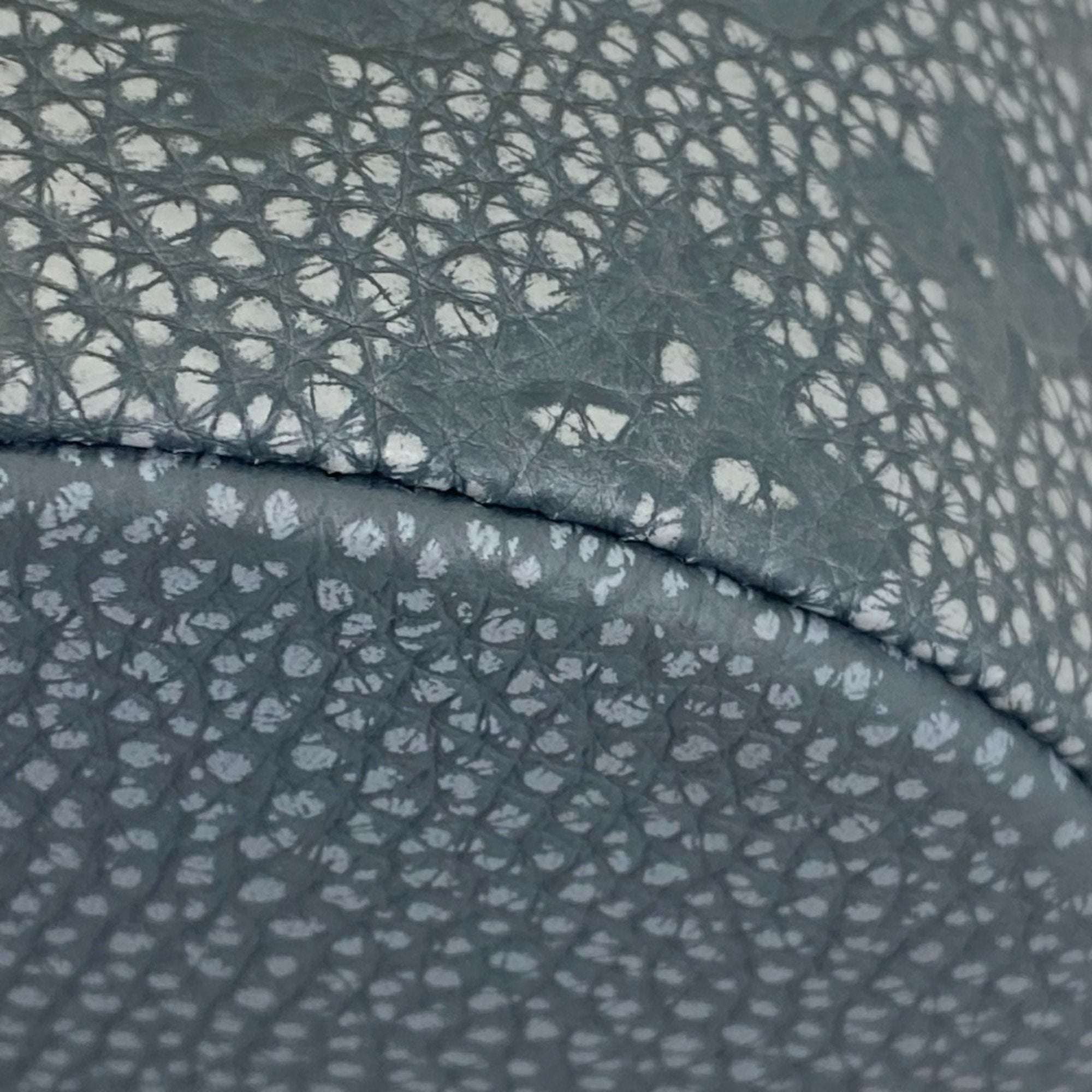 Louis Vuitton Gray Leather Shoulder Bag