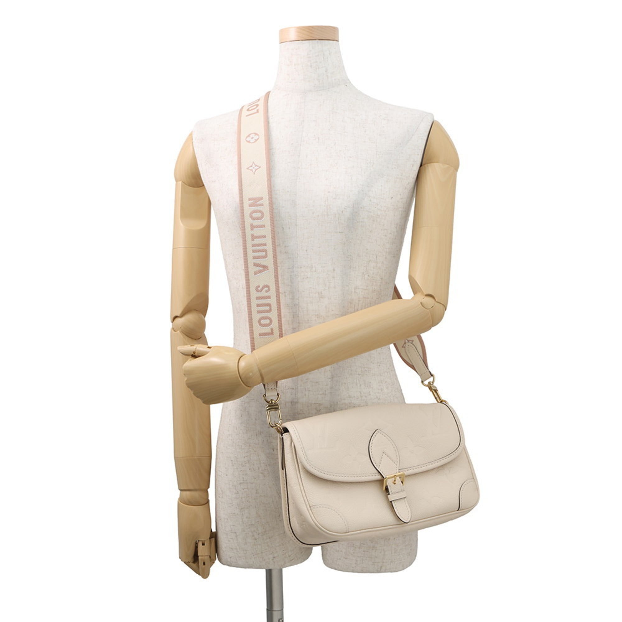 Louis Vuitton Gold Monogram Empreinte Shoulder Bag