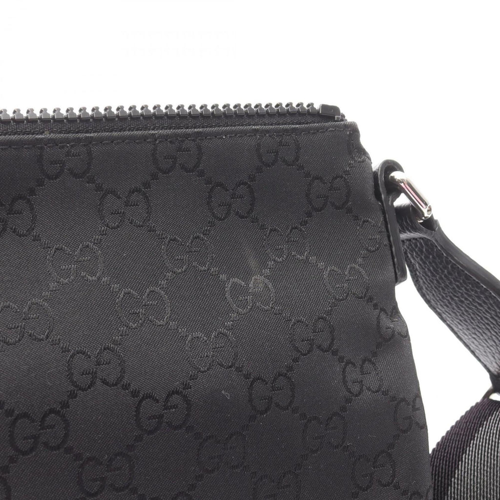 Gucci Black Nylon Leather Shoulder Bag (Pre-Owned)
