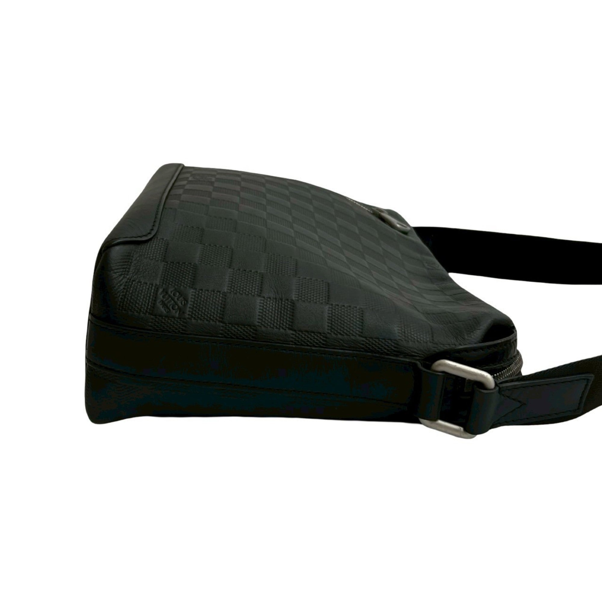 Louis Vuitton Black Leather Shoulder Bag