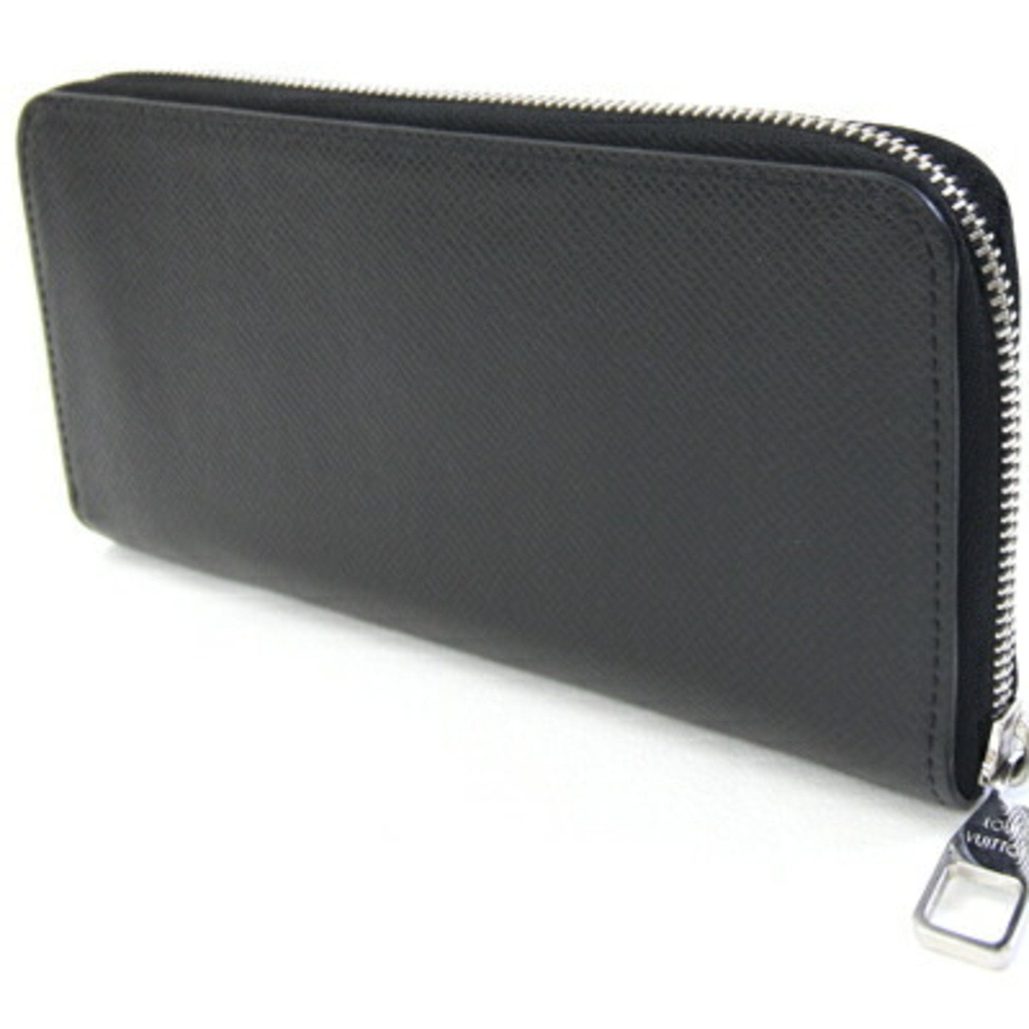 Louis Vuitton Black Noir Taiga Leather Leather Long Wallet