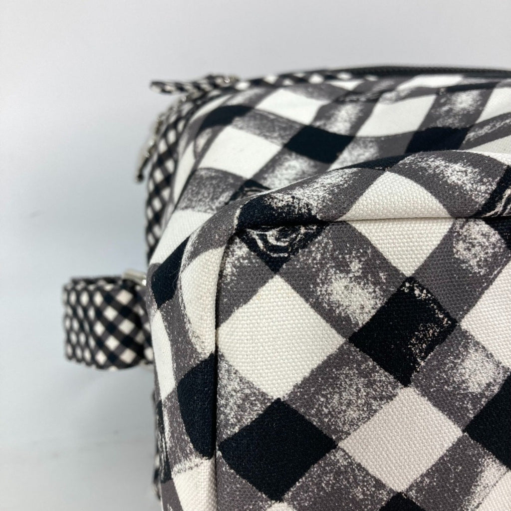 Chanel White Cloth Shoulder Bag