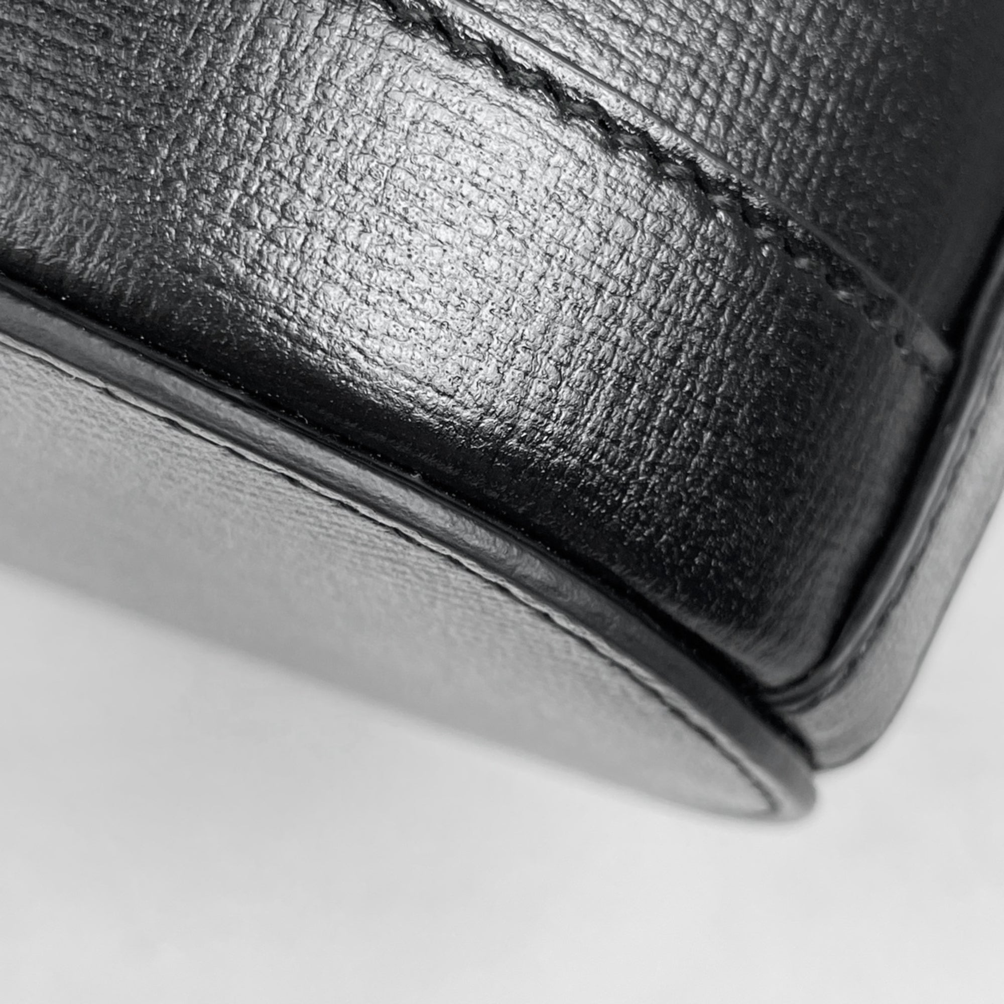 Gucci Black Leather Shoulder Bag (Pre-Owned)