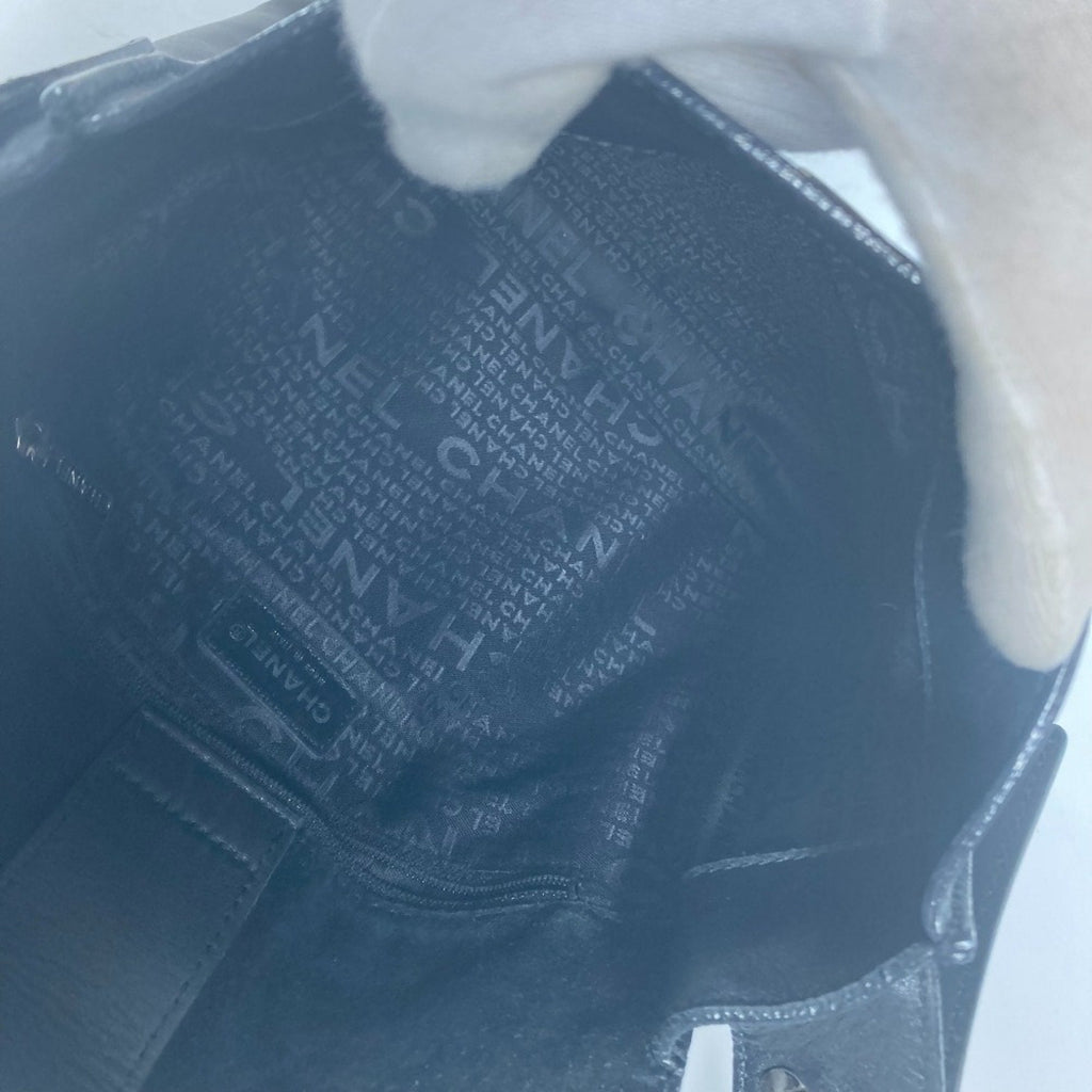Chanel Black White Leather Shoulder Bag
