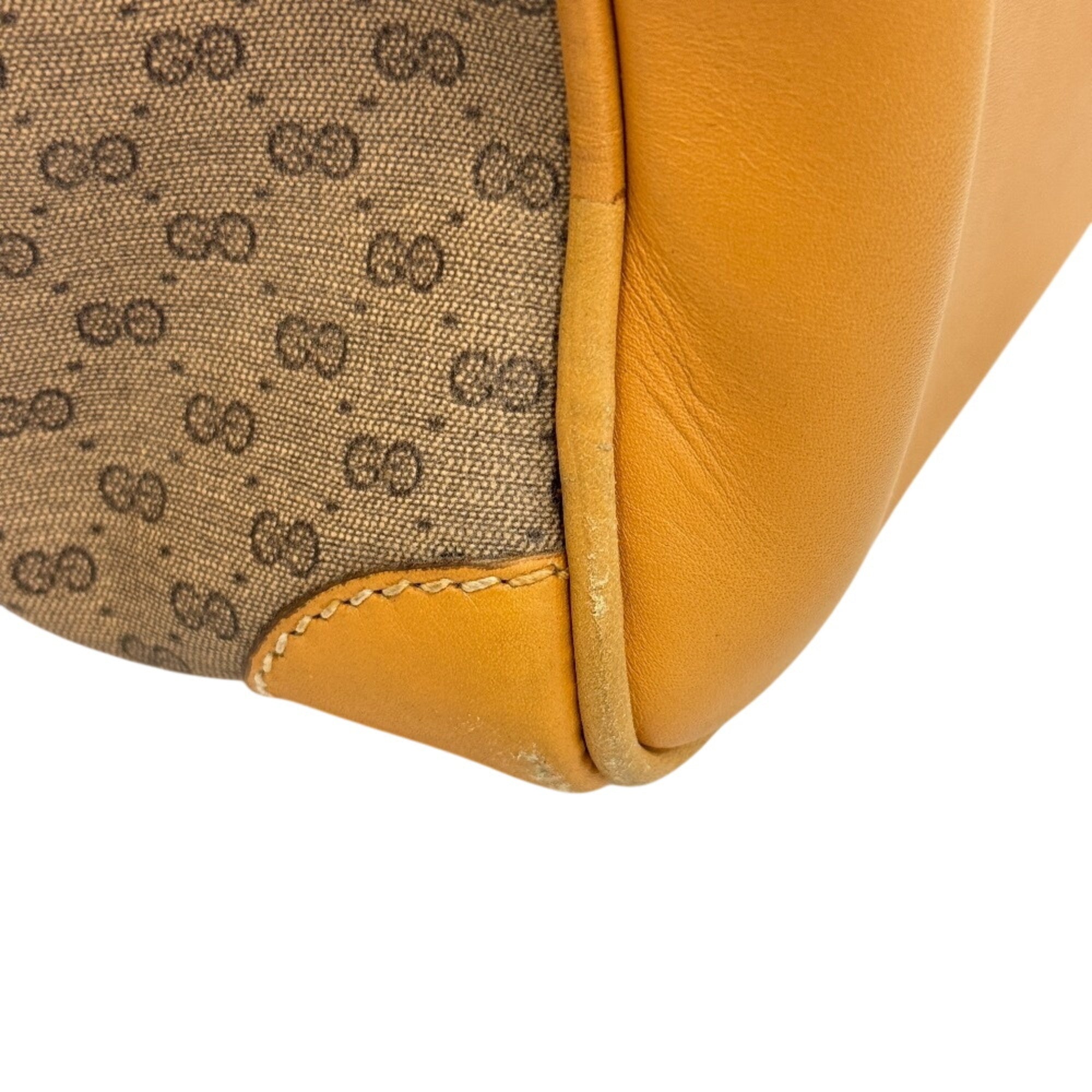 Gucci Brown Pvc Leather Boston Bag Handbag (Pre-Owned)