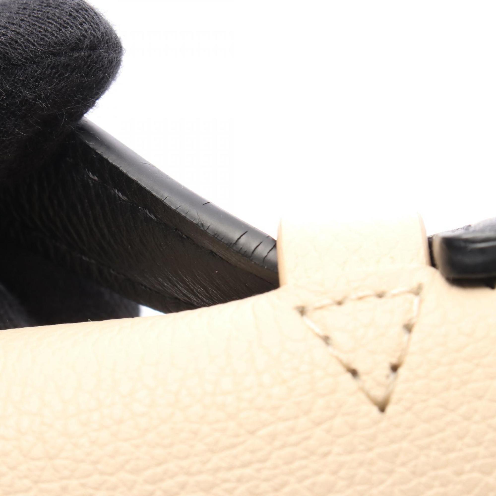 Louis Vuitton Black Ivory Leather Handbag