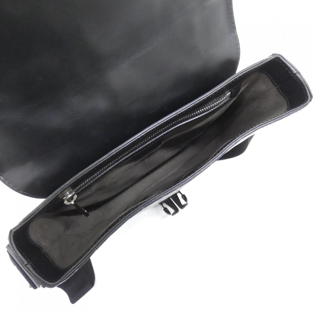 Gucci Black Leather Shoulder Bag (Pre-Owned)