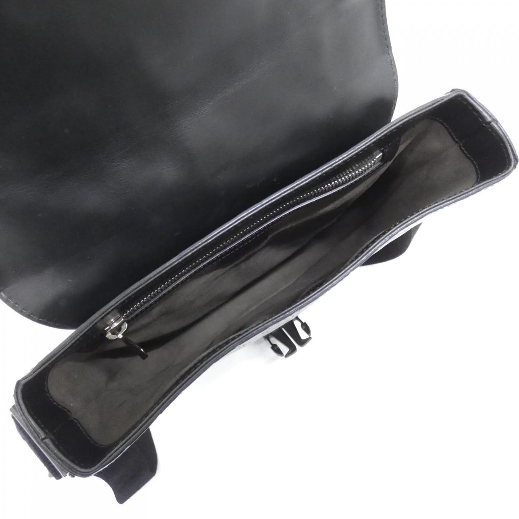 Gucci Black Leather Shoulder Bag (Pre-Owned)