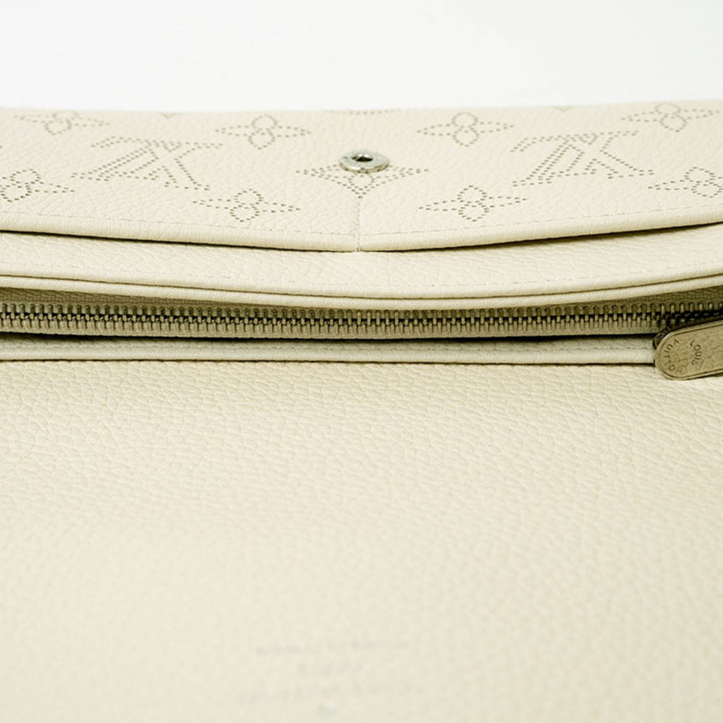 Louis Vuitton Cream Lv Off White Leather Long Wallet