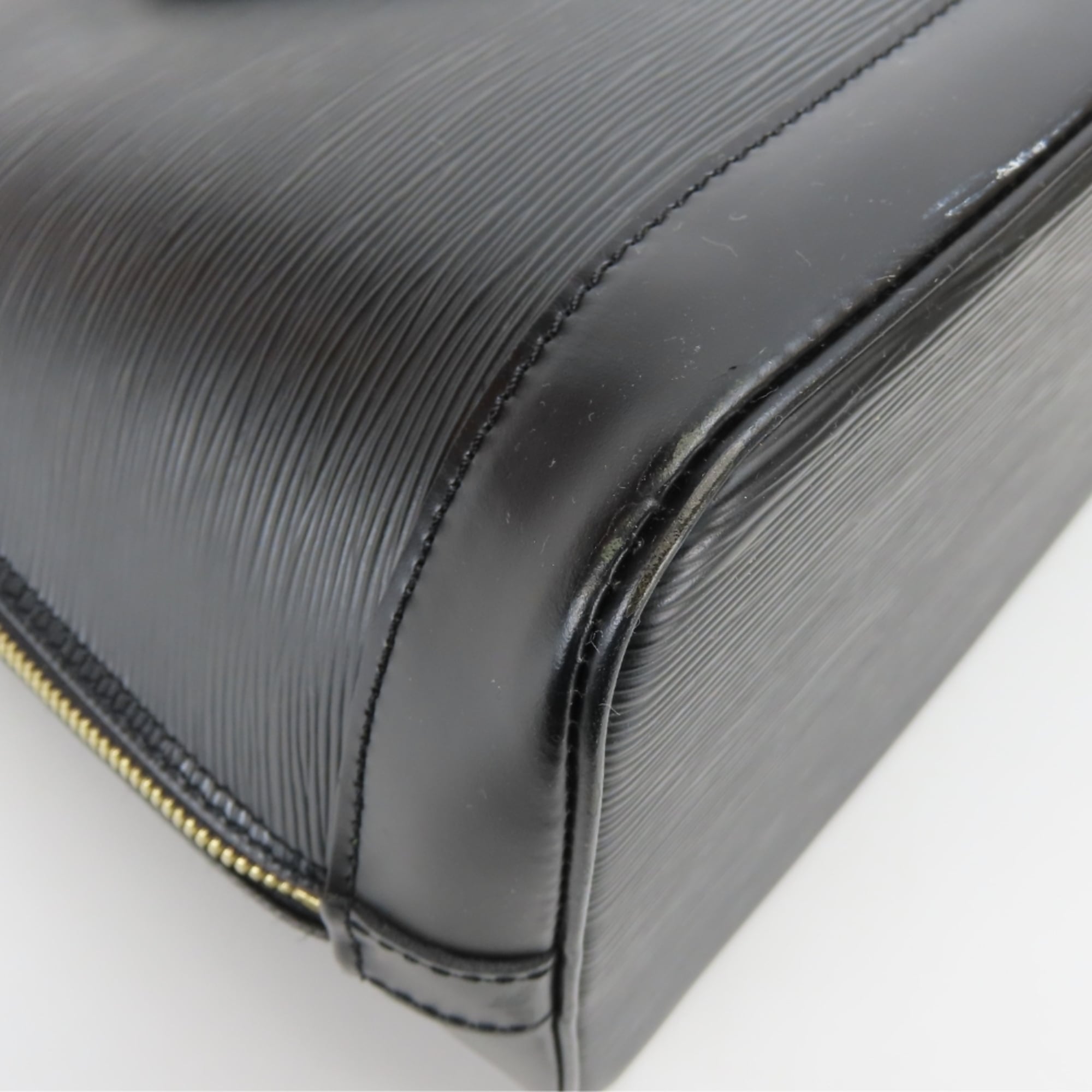 Louis Vuitton Epi Black Noir Epi Leather Handbag